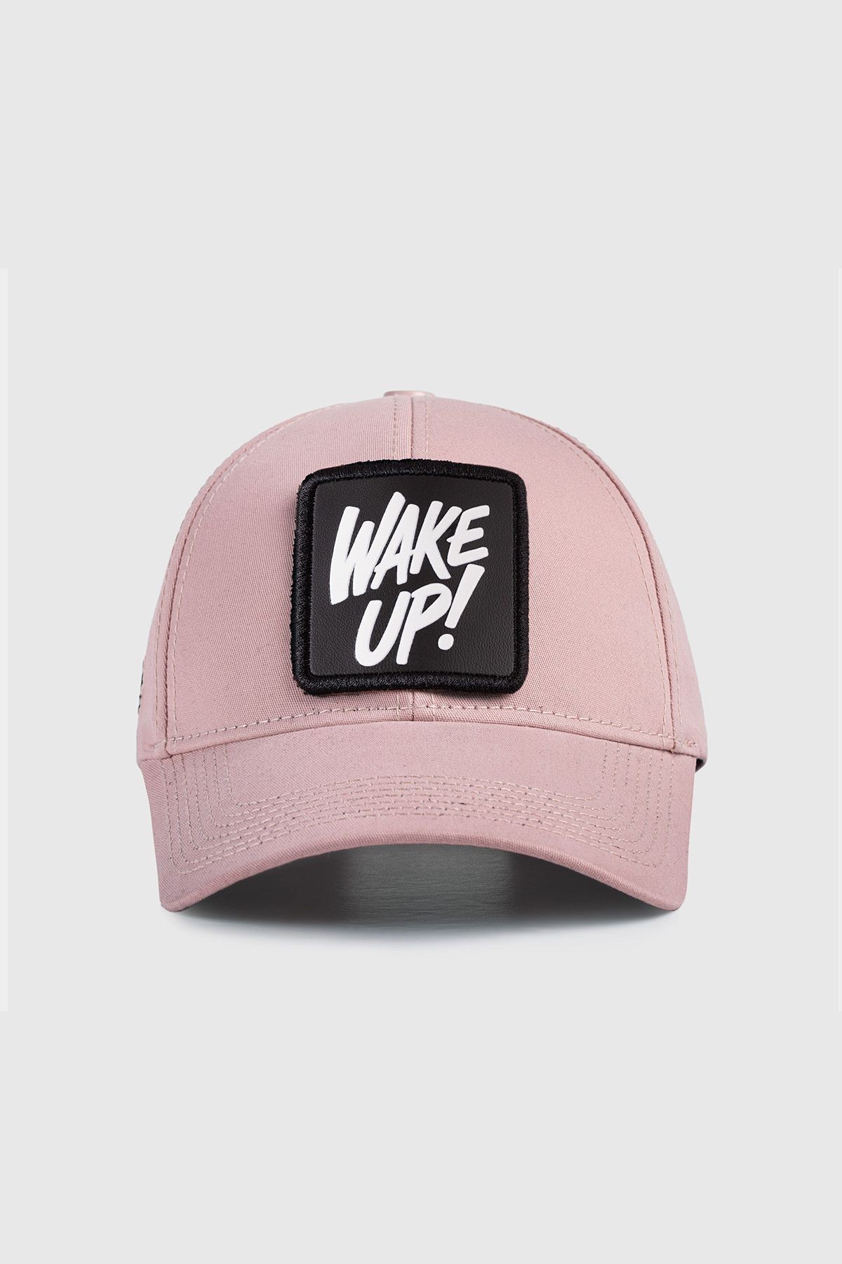 Gorra de béisbol color salmón Six con logo de Wake Up
