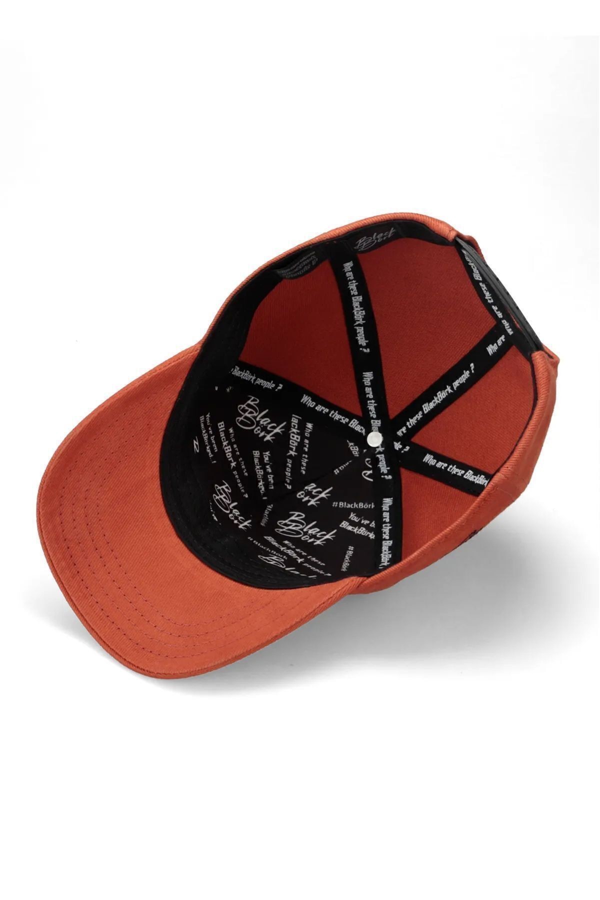 Brick-colored baseball cap for kids with King logo