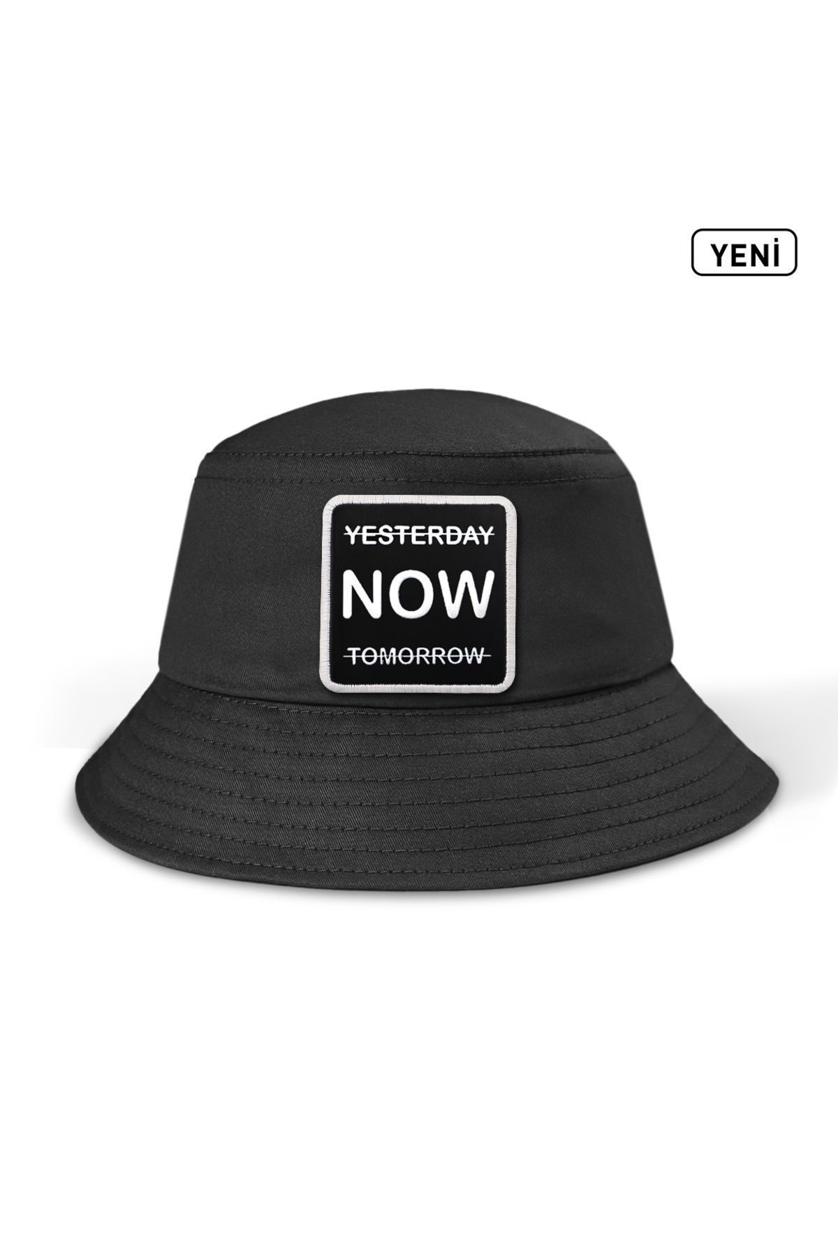 Gorra tipo bucket negra con logo de Yesterday Now Tomorrow