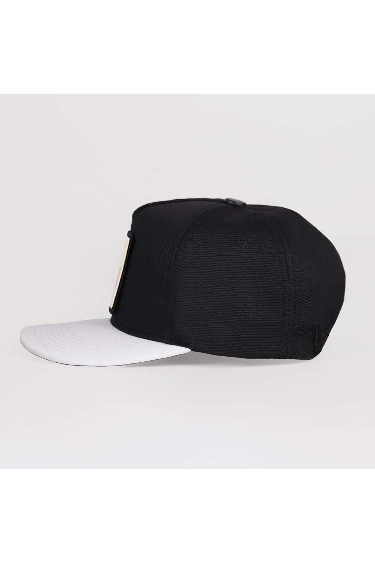 Gorra Hip Hop blanca-negra con logo de oso