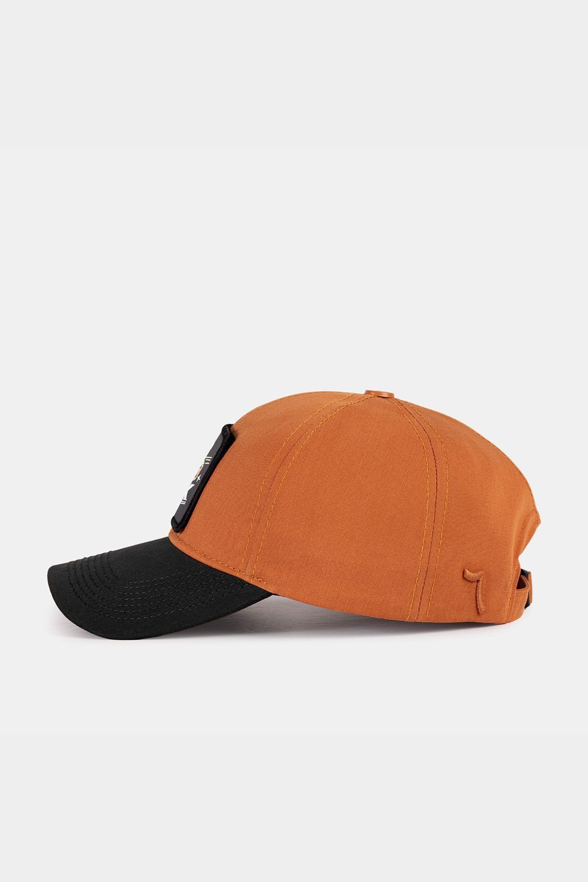 Gorra de béisbol negro-ladrillo Six con logo de Good Luck