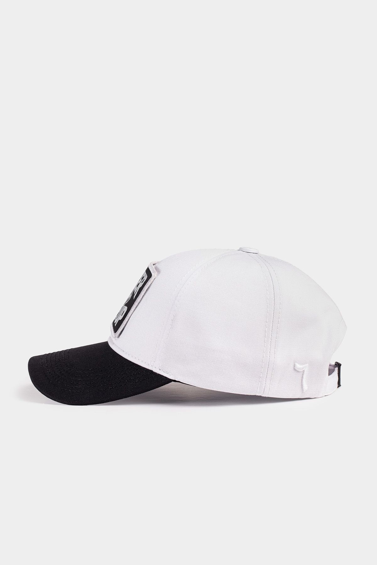 Gorra de béisbol negro-blanco Six con logo de Never Give Up