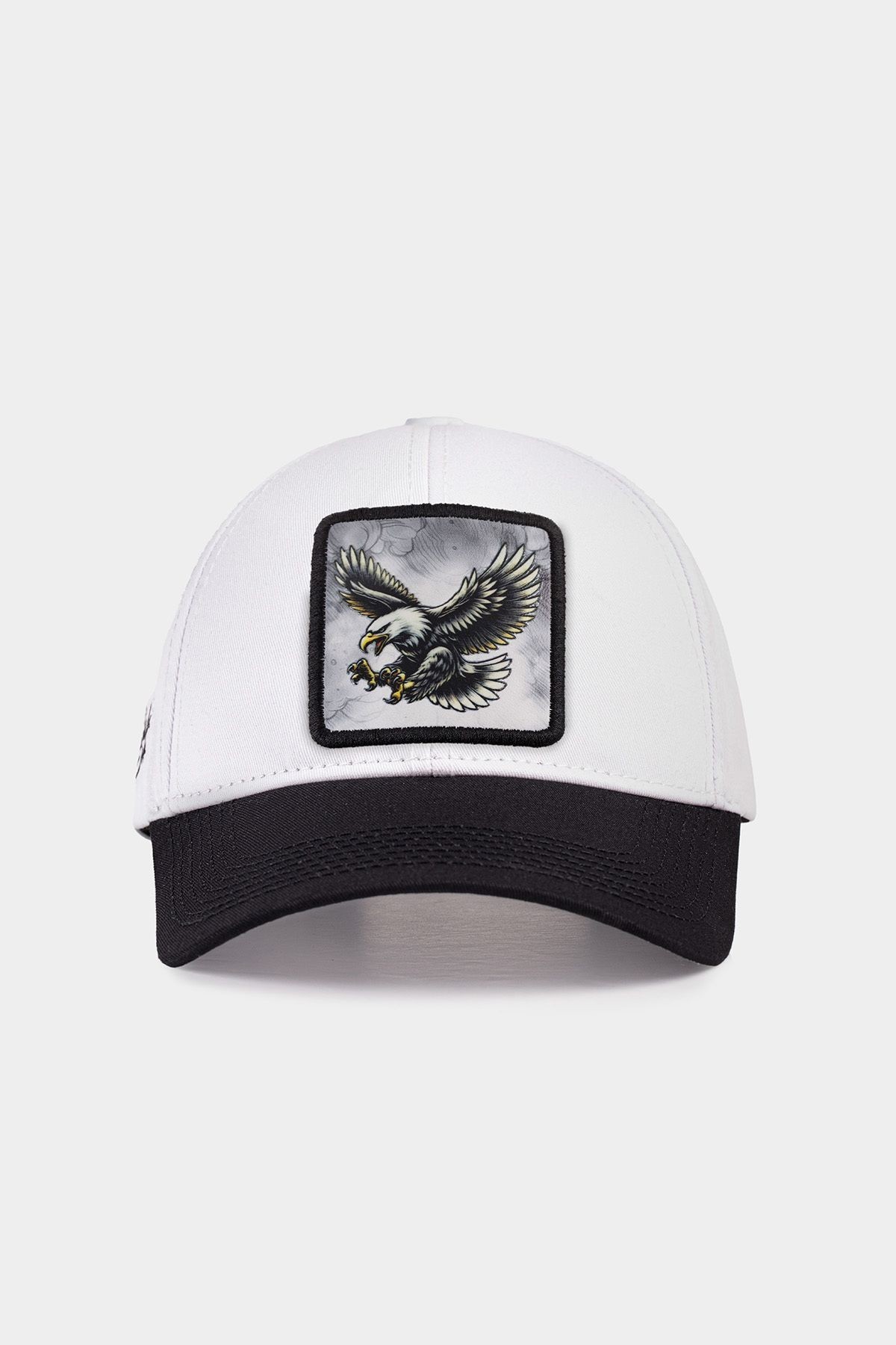 Gorra de béisbol negro-blanco Six con logo de águila