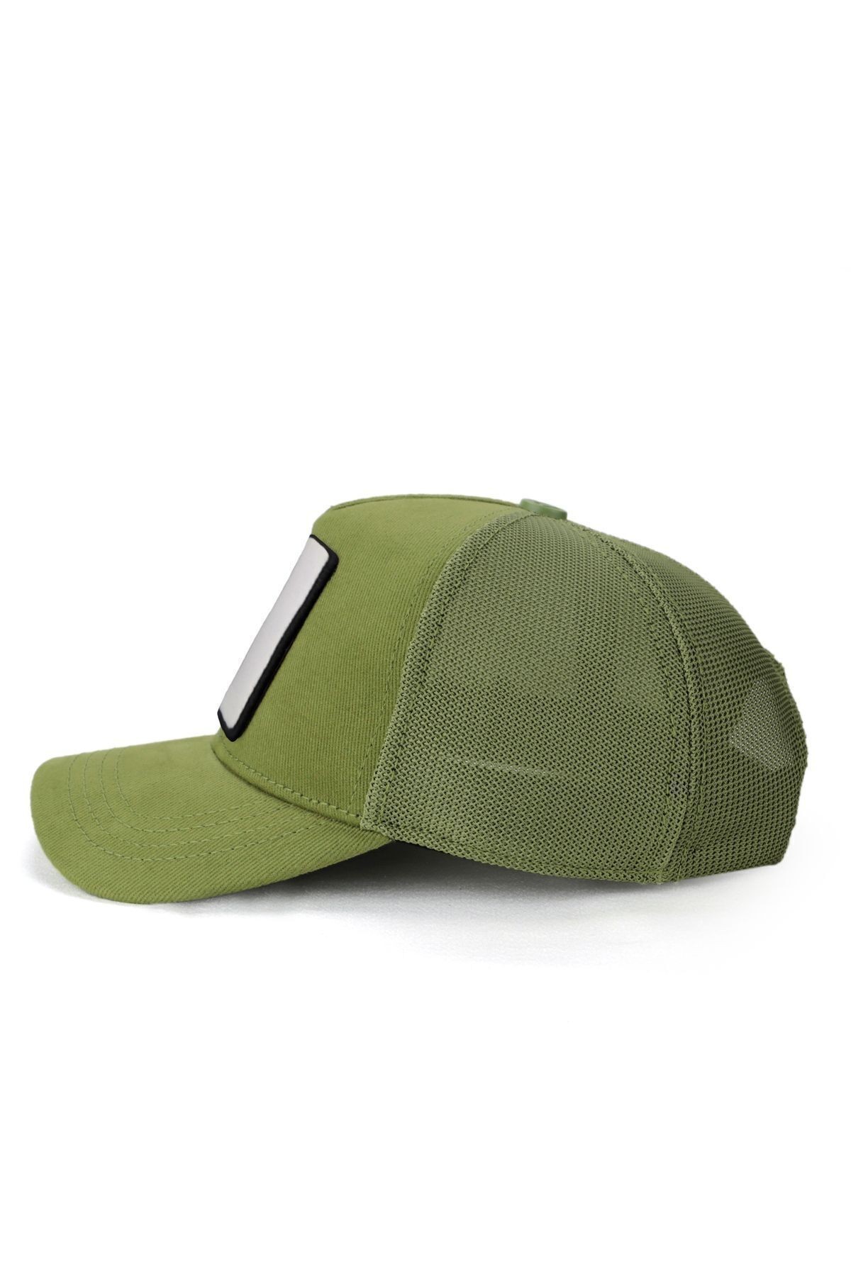 Gorra trucker infantil verde con logo de camaleón