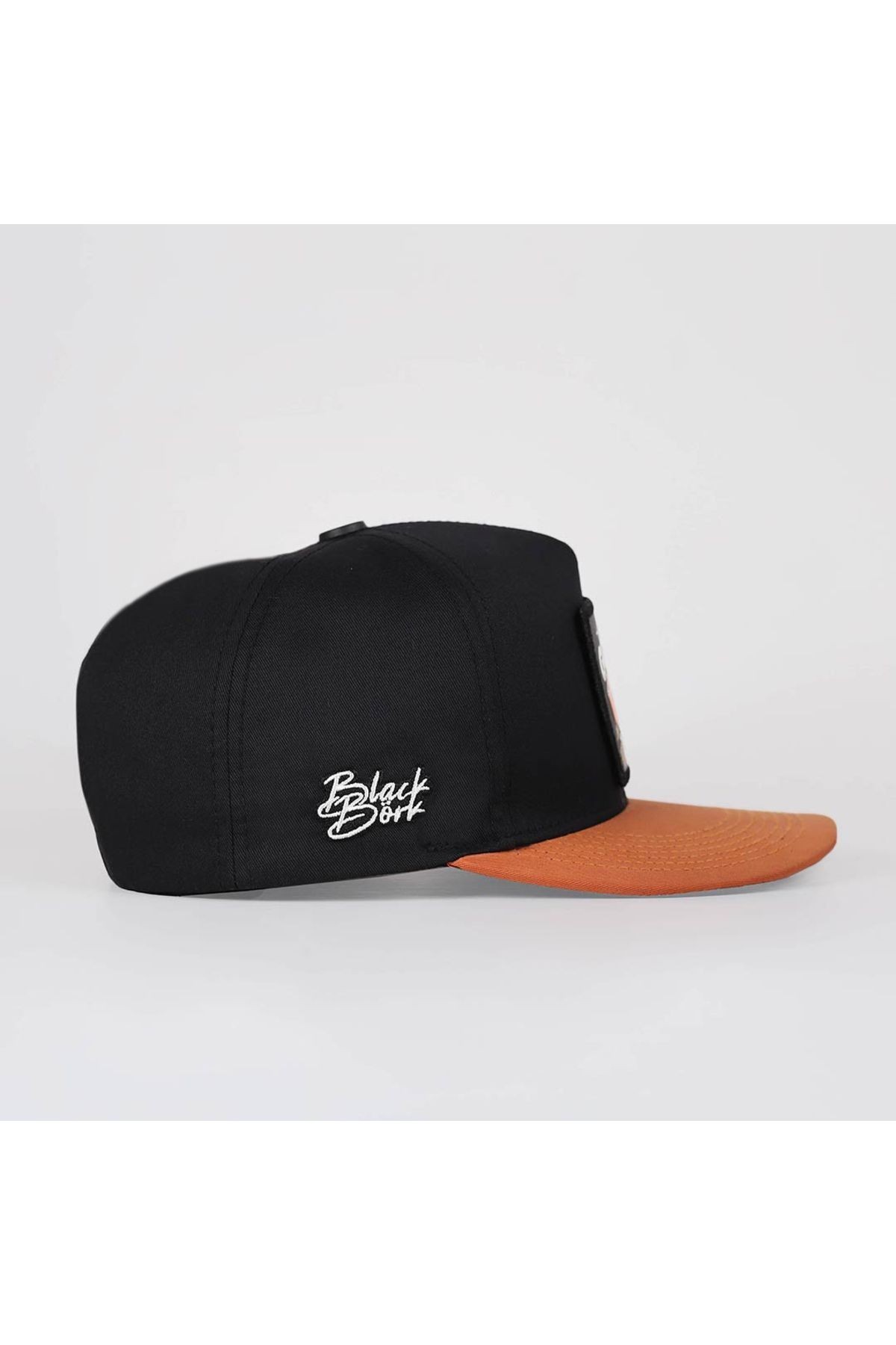 Gorra Hip Hop ladrillo-negra con logo de Good Luck
