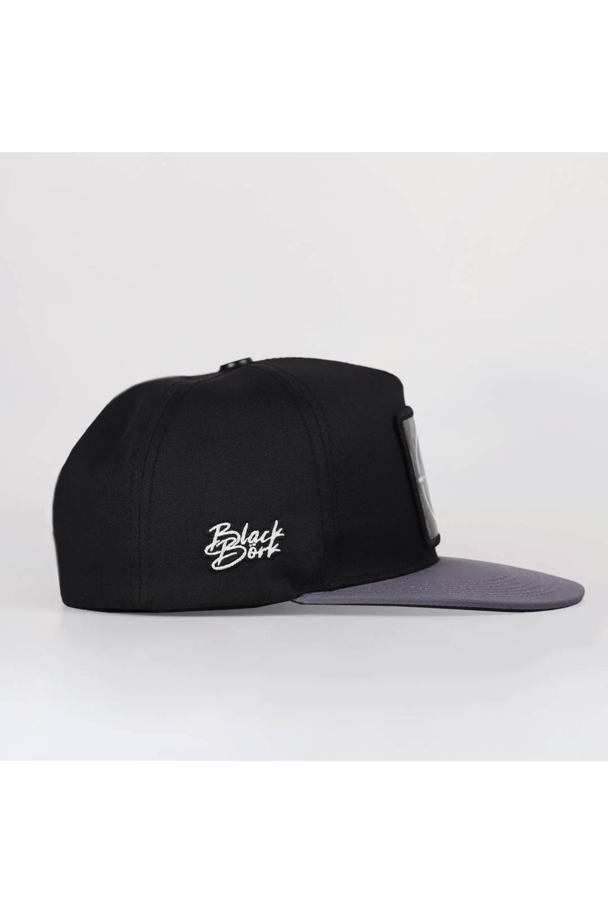 Gorra Hip Hop gris-negra con logo de camuflaje
