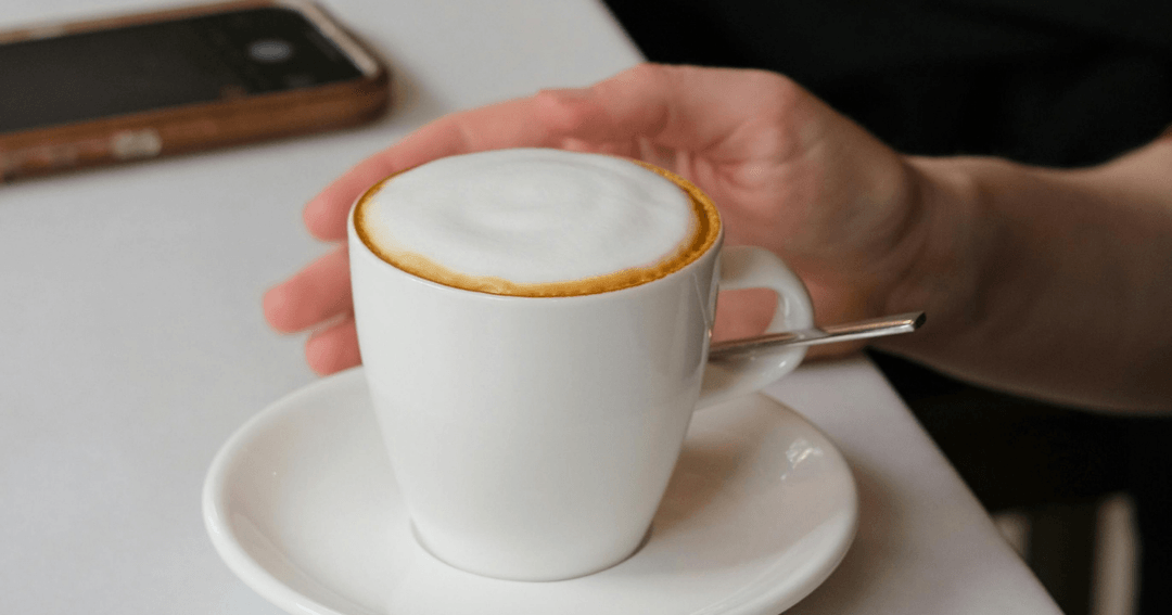 flat-white-nasıl-yapılır