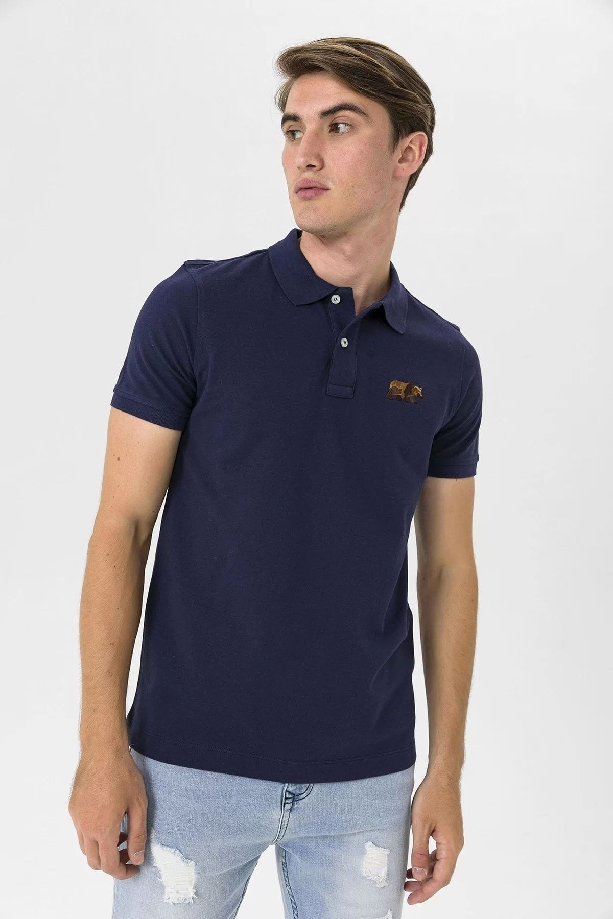 Polo Yaka Ayı Nakış Detaylı Erkek T-shirt - lacivert