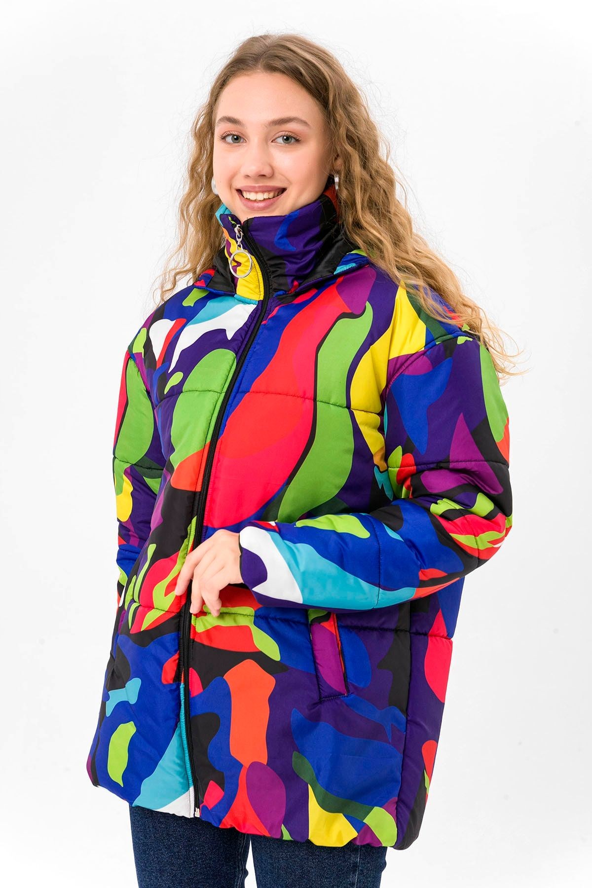 Oversize Retro Gate Dijital Art Puffer Mont Kadın - kirmizi