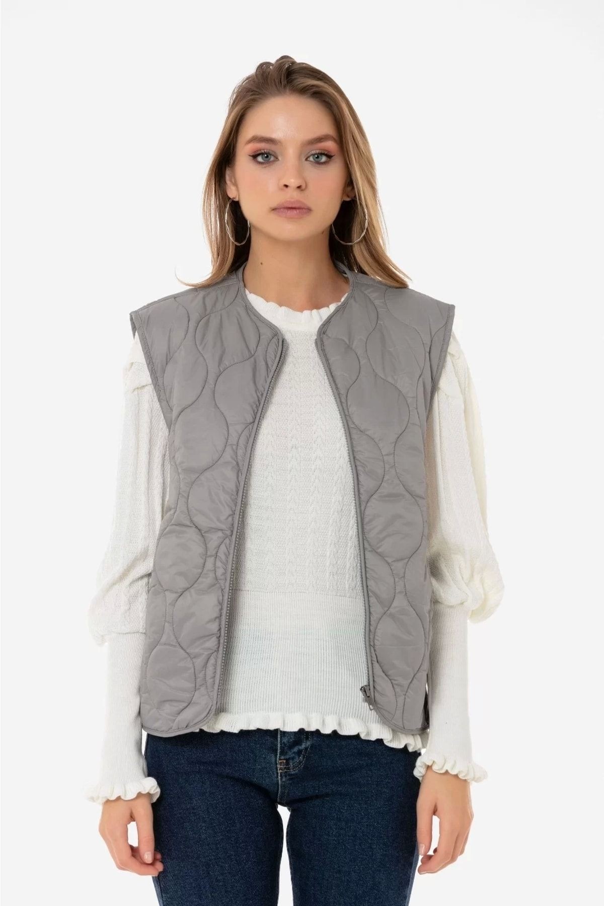 700001 Quilty Vest Kapitone Yelek - gray