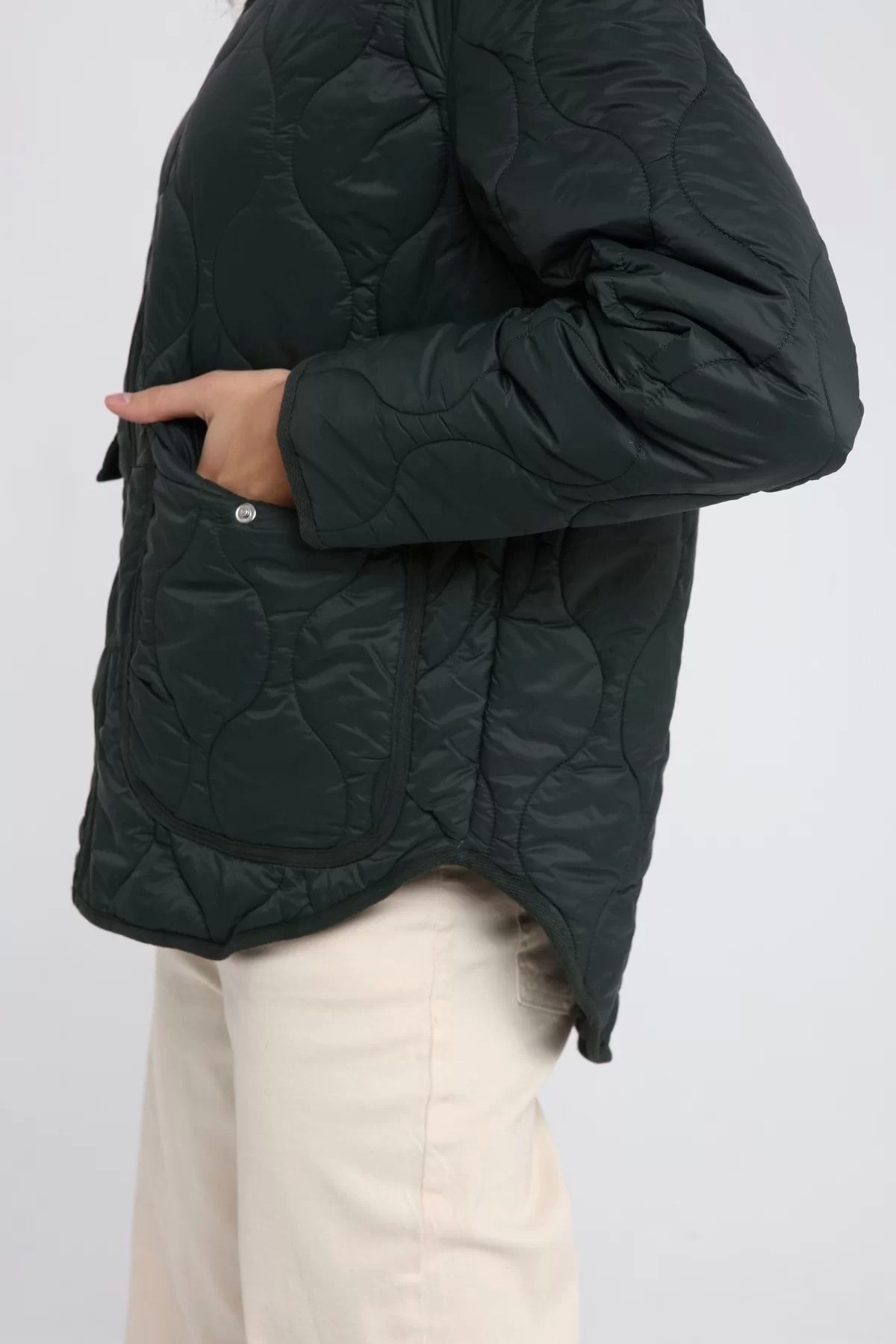 Kapitone Mont Gri - haki̇