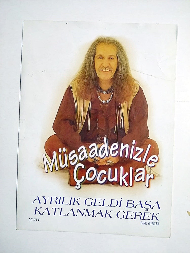 Müsaadenizle çocuklar - Barış MANÇO / Barışseverler - 26x35 Karton afiş