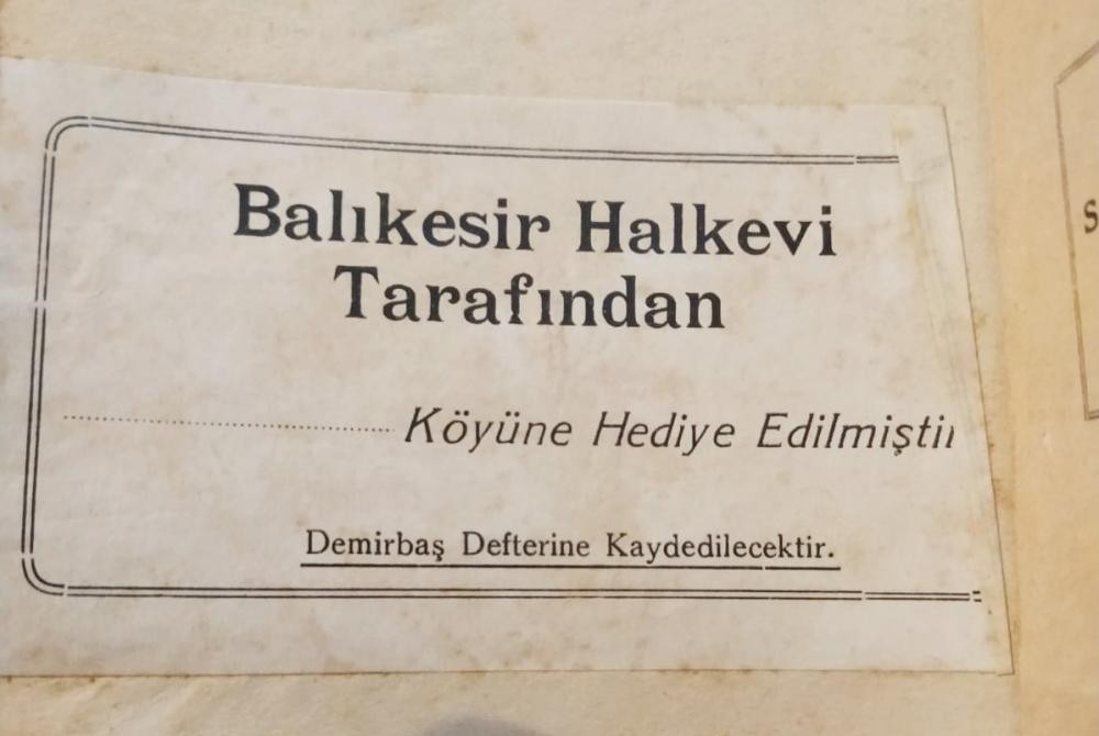 Köy kitabı kanunlara göre köylülerin.. / Balıkesir Halkevi