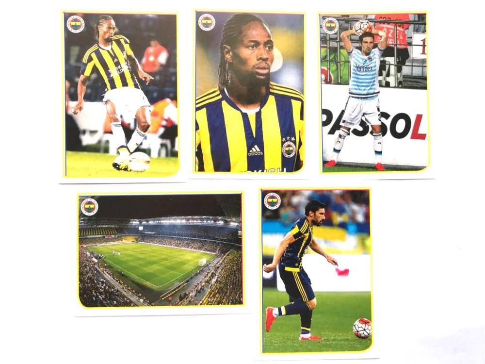 Fenerbahçe stadı ve 4 adet futbolcu - Panini kartları