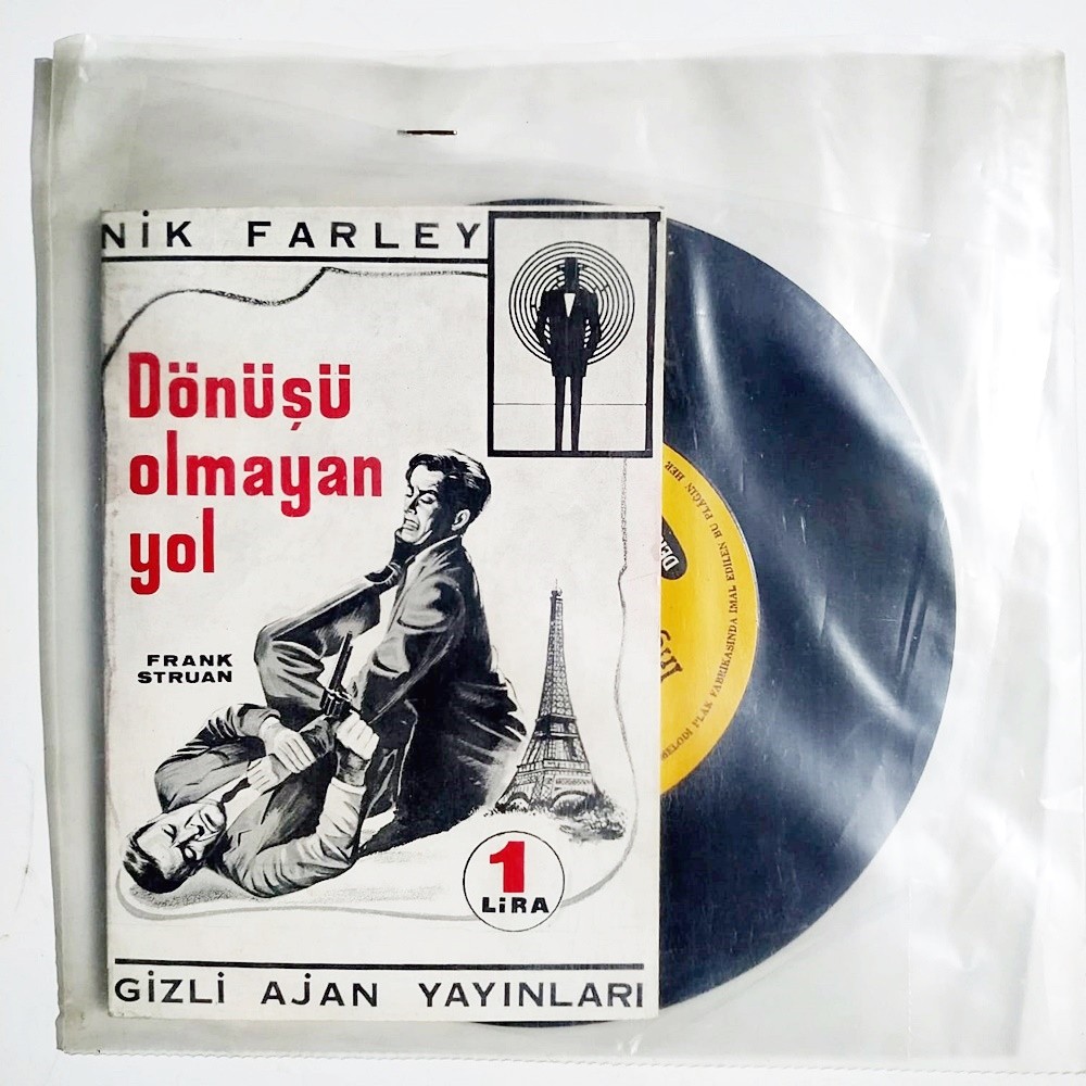 Dönüşü olmayan yol / Nik FARLEY / Plak hediyeli kitap - Ambalajında