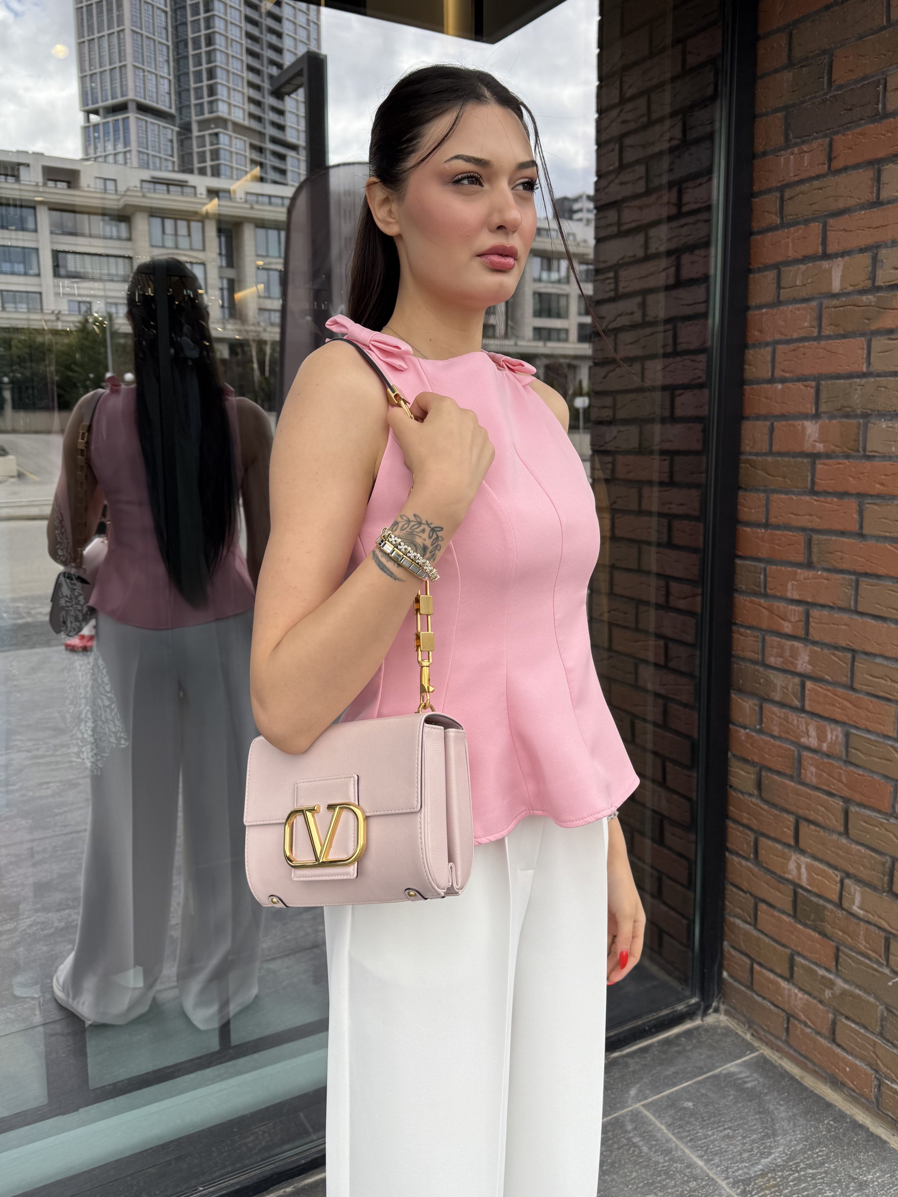 Omuz Fiyonk Detaylı Bluz - Pembe