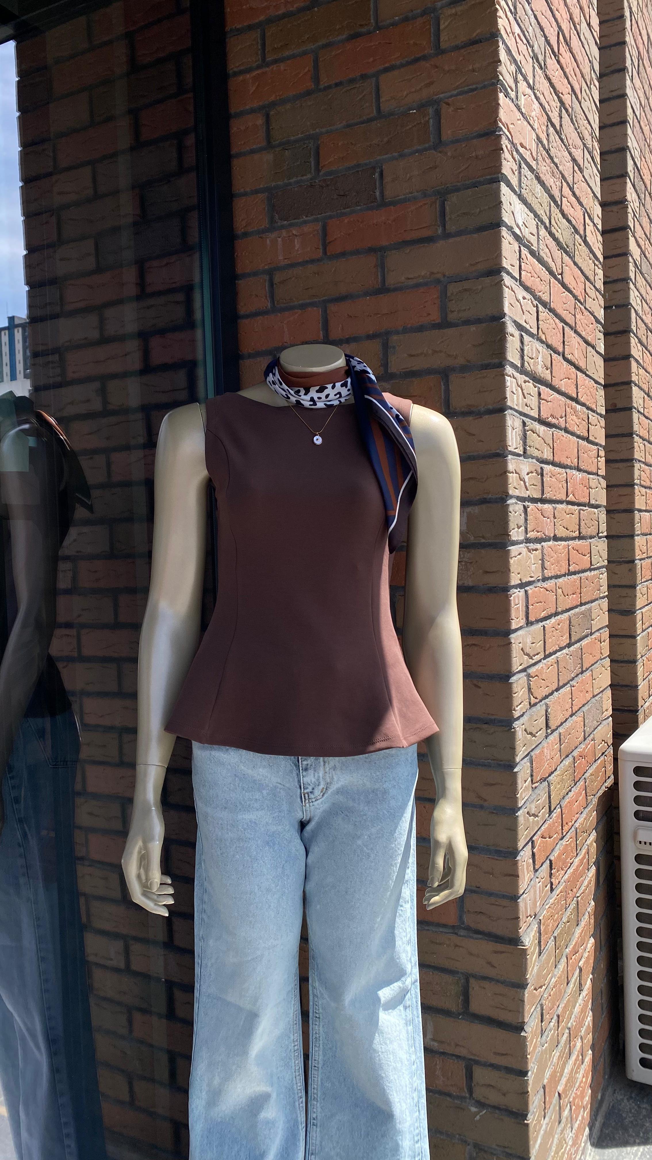 Kayık Yaka Peplum Bluz - Kahverengi