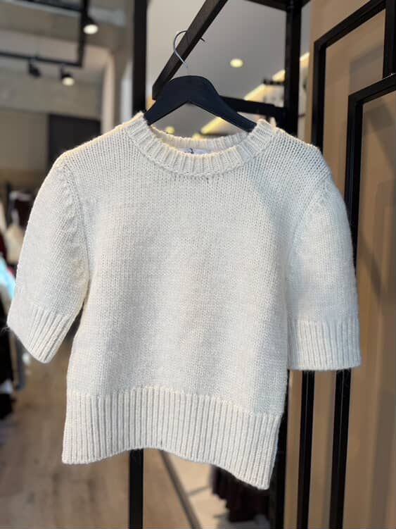 BİSİKLET YAKA KALIN ÖRME KISA KOL TRİKO