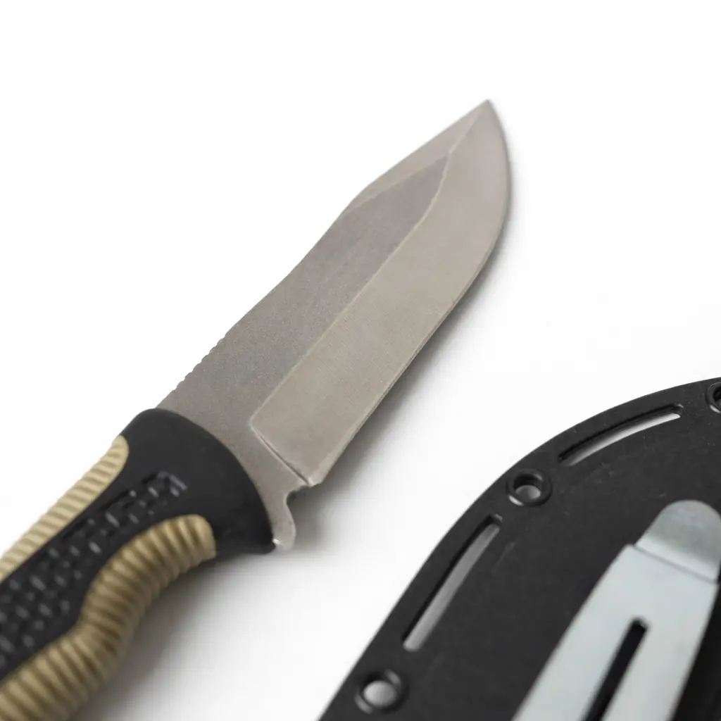 Yüksek Kaliteli Outdoor Kamp ve Avcı Bıçağı (Clever) — 1