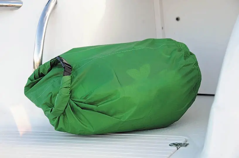 Coghlans Hafif Su Geçirmez Çanta (25L) — 2