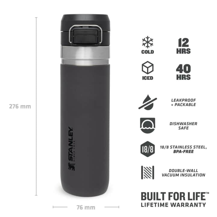 Stanley The Quick-Flip Water Bottle .7L — 4