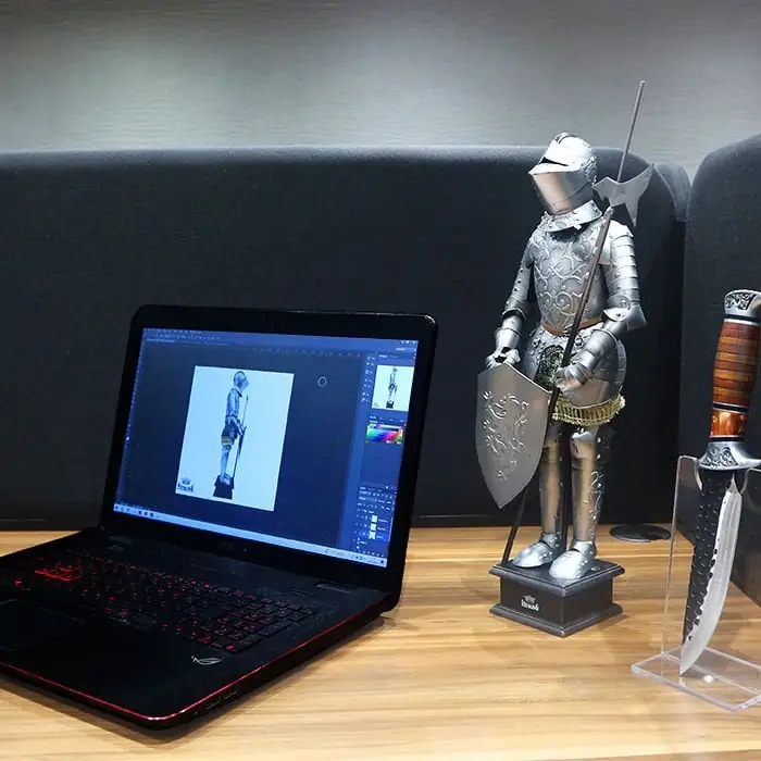 S. STERLING Iron Knight Dekoratif Süs Şövalye — 3