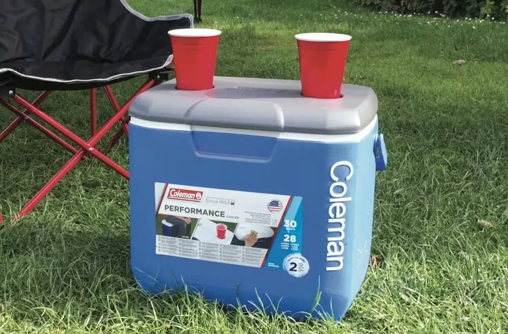 Coleman Performance Tri Coler Wheeled 60 QT Tekerlekli Soğutucu Buzluk 56 Lt MAVİ — 7