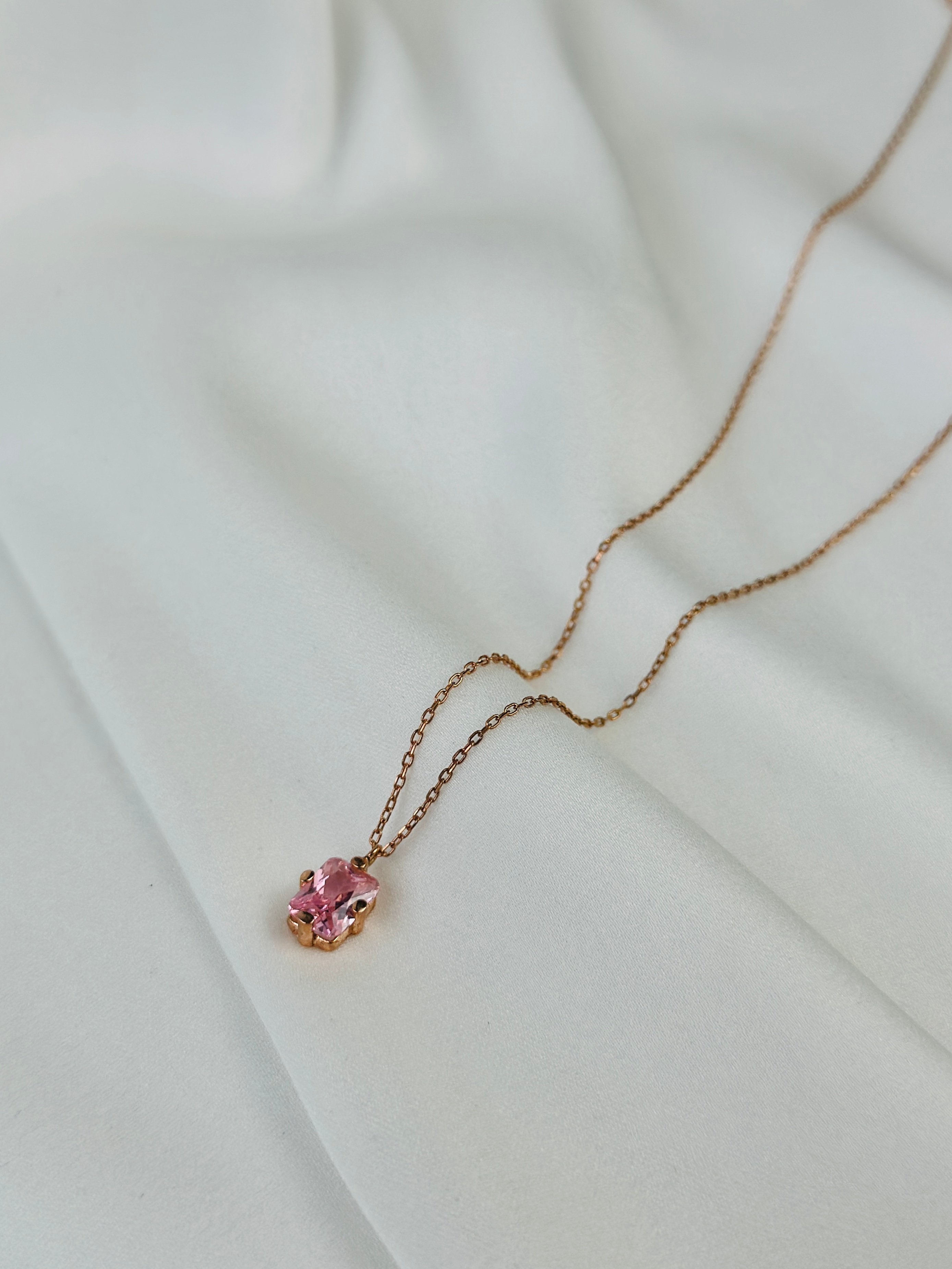 Pembe Zirkon Taşlı Rose Gümüş Kolye