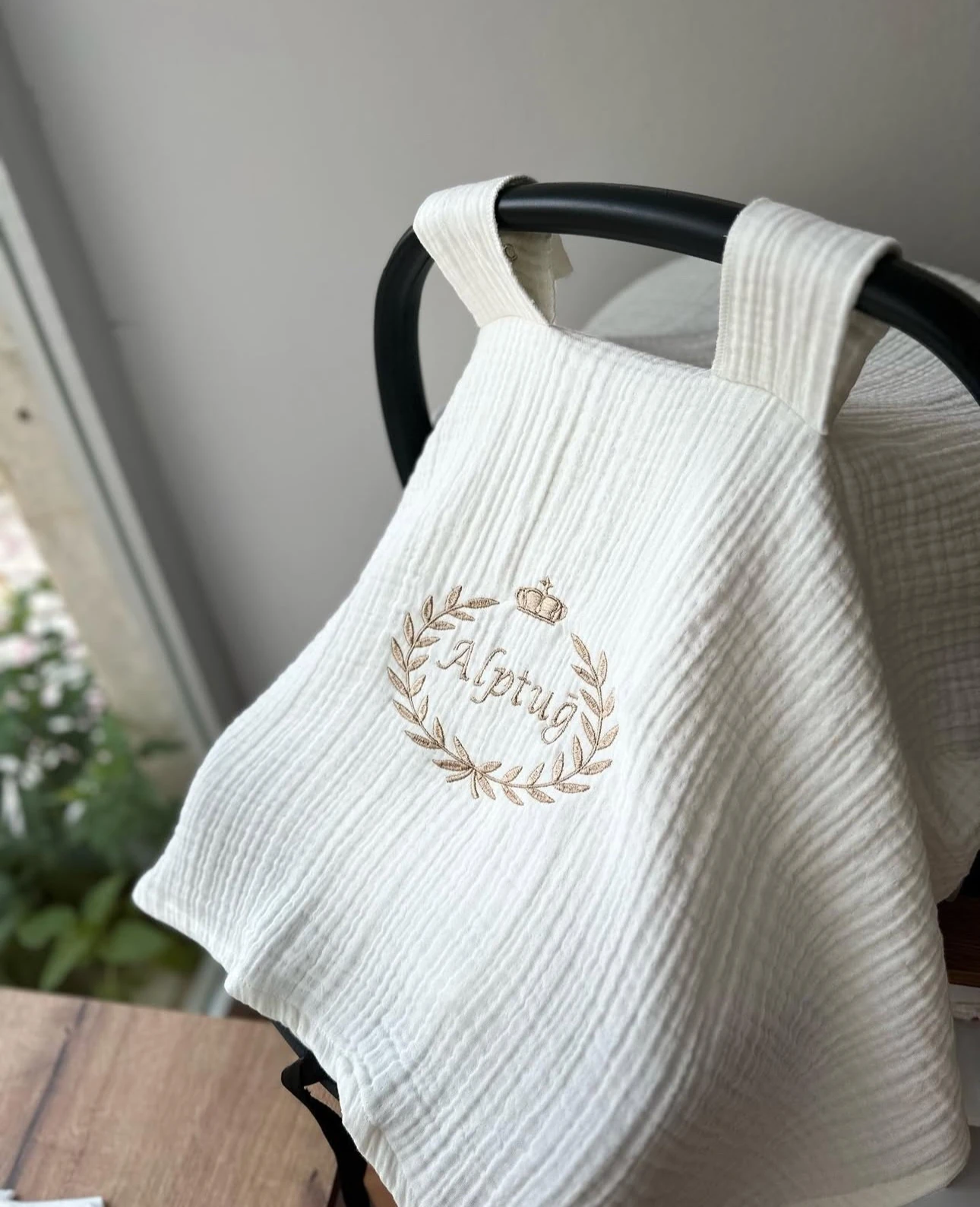 4 KATLI ÖNÜ KAPALI PUSET ÖRTÜSÜ