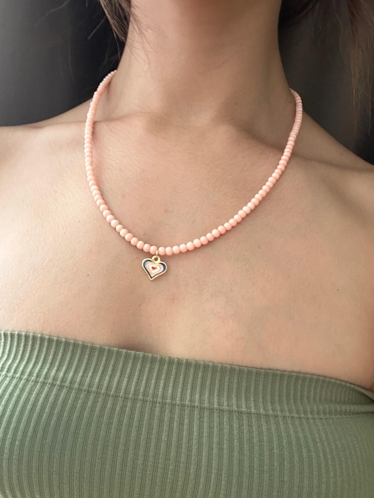 Kalp Charm'lı Pembe Boncuklu El Yapımı Kolye