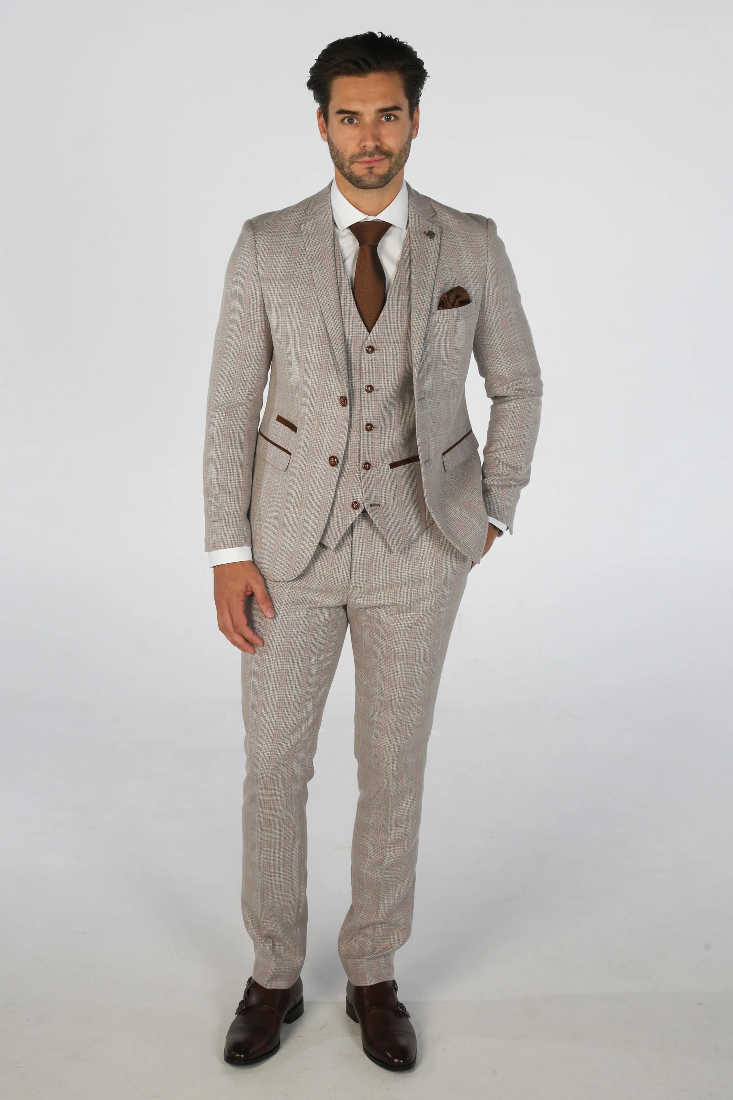 Men’s Tailored Fit Check Suit – LEO