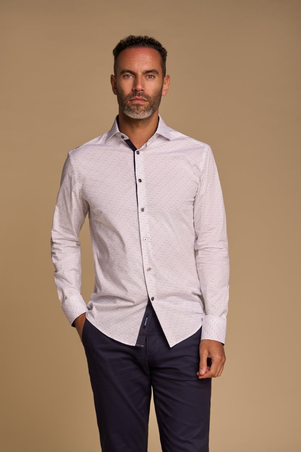 Men’s Cotton Geometric Patterned White Shirt – BREEZE