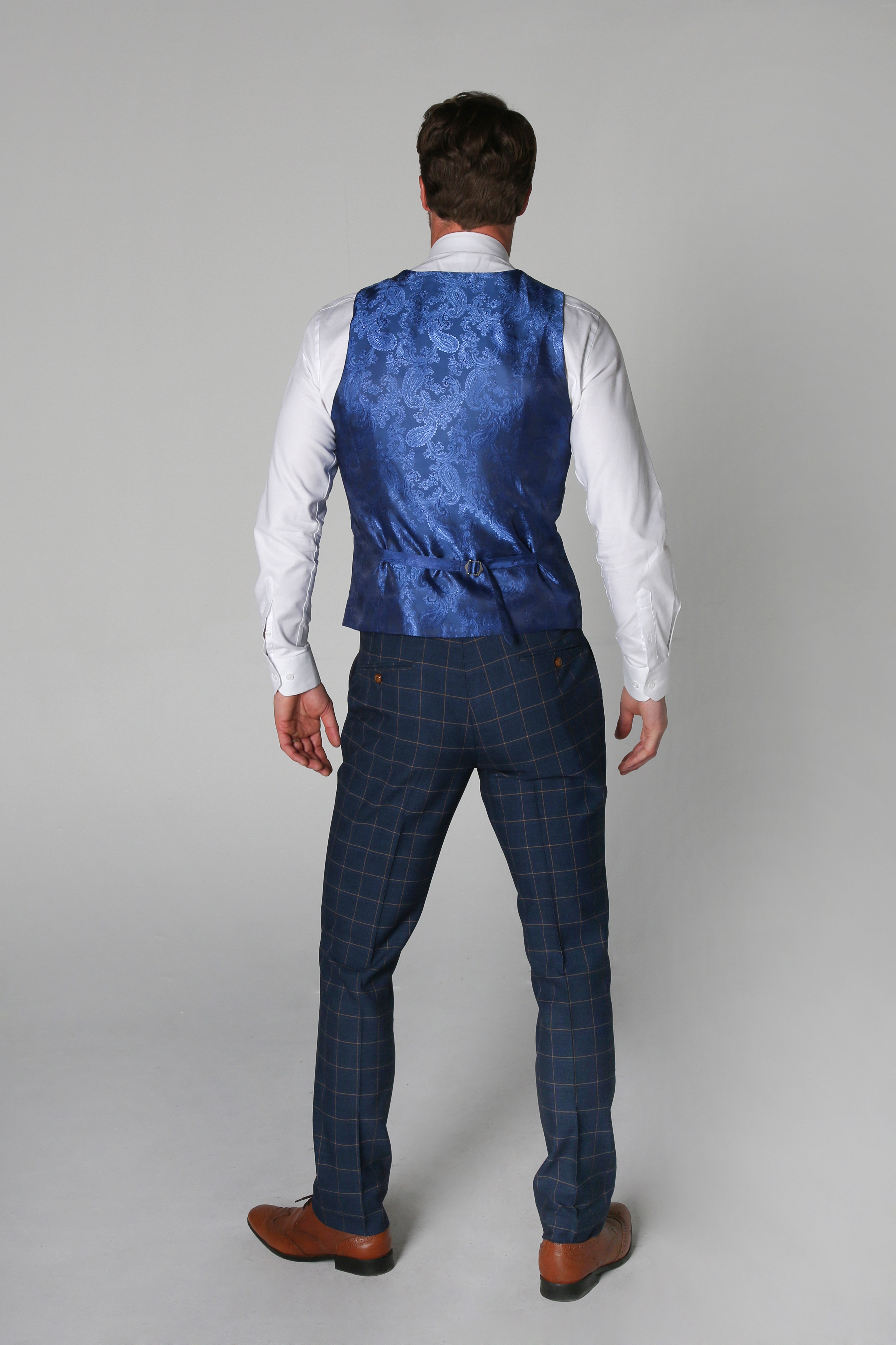 Men's Tailored Fit Windowpane Check Suit - HAMLEYS - Corrnflower Blue