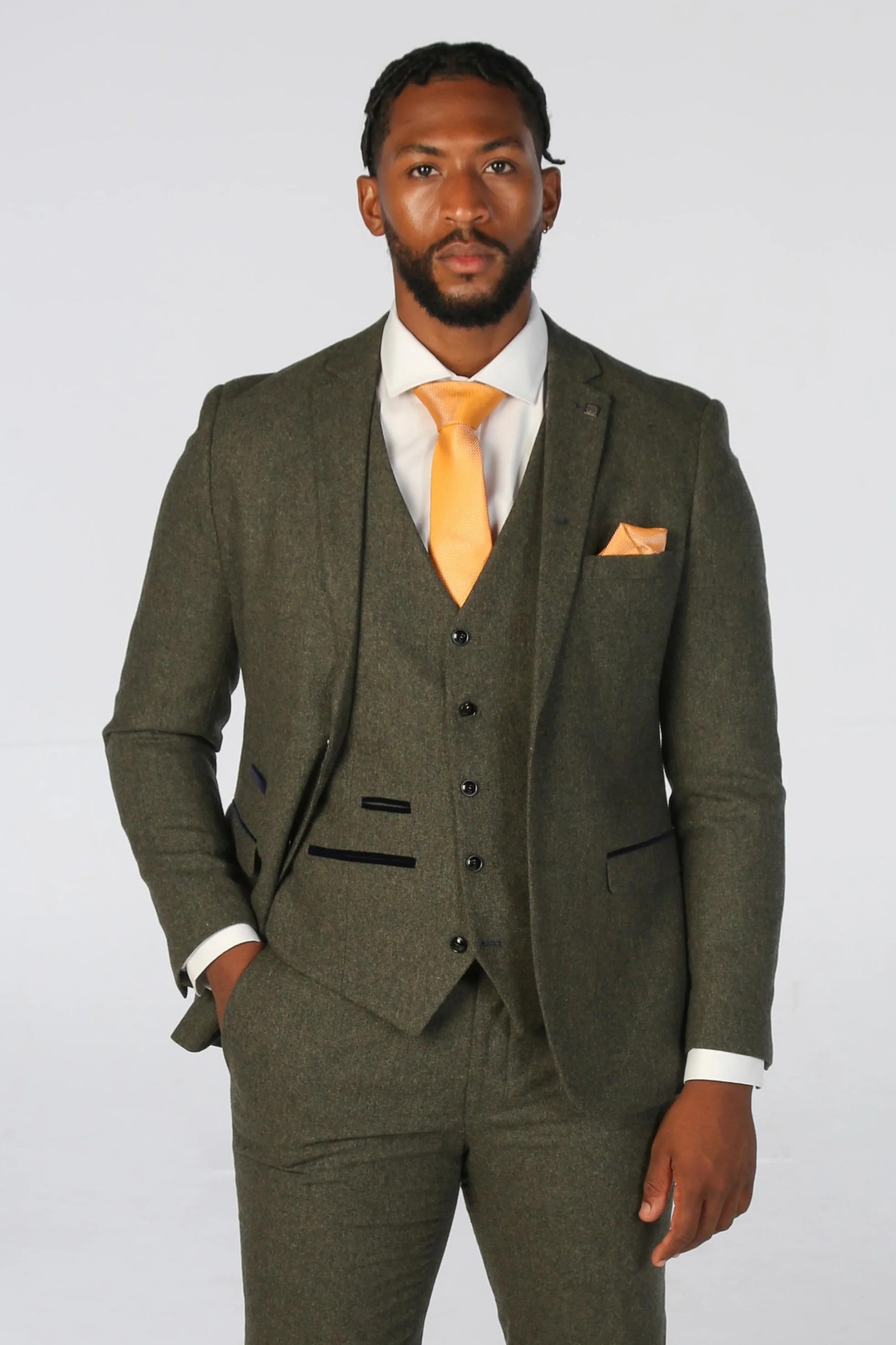 Men’s Wool Blend Suit - OSCAR