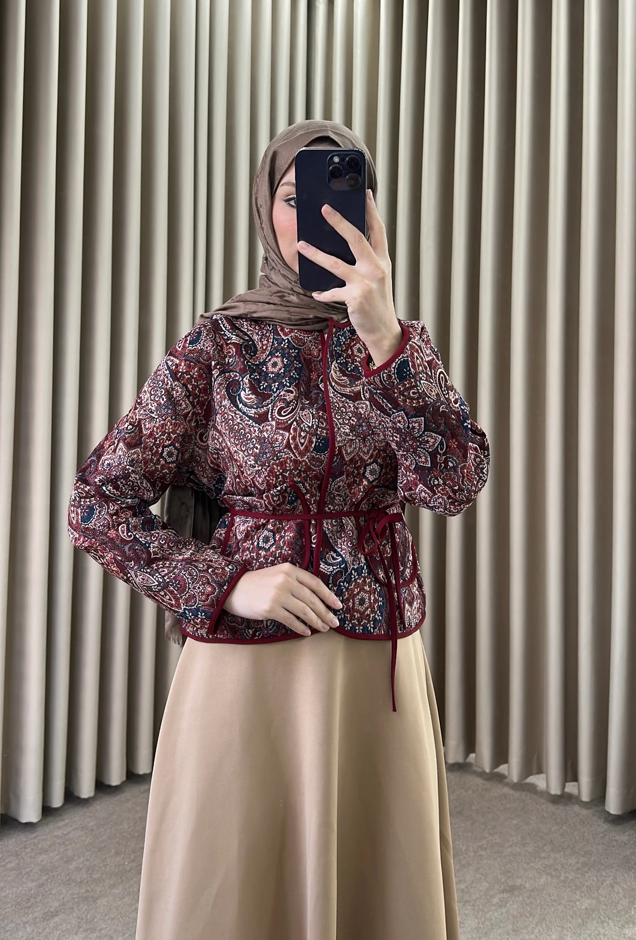 Jakarlı Kapitone Bordo Detay Kp1