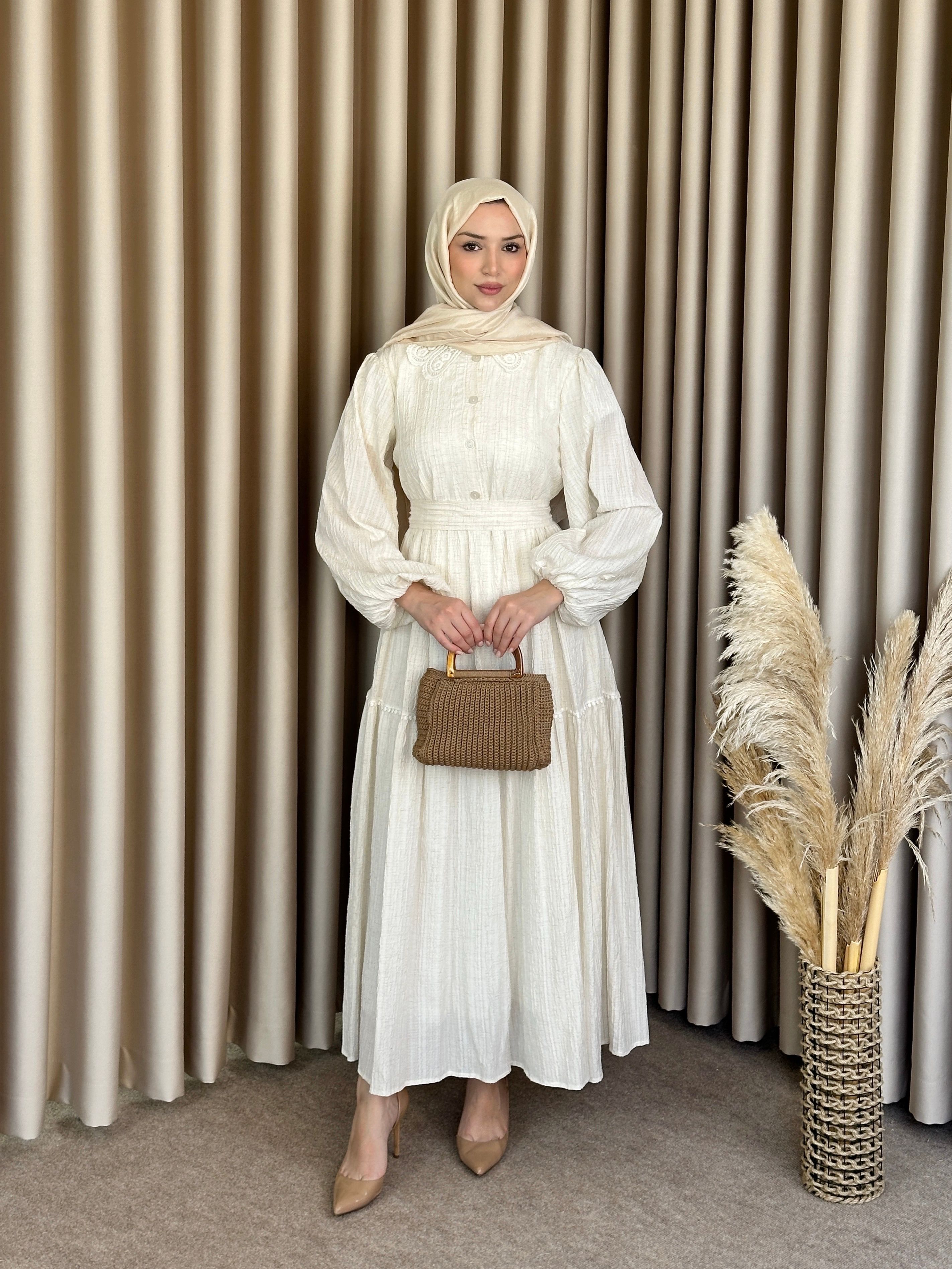 Flora Dantel Detaylı Elbise