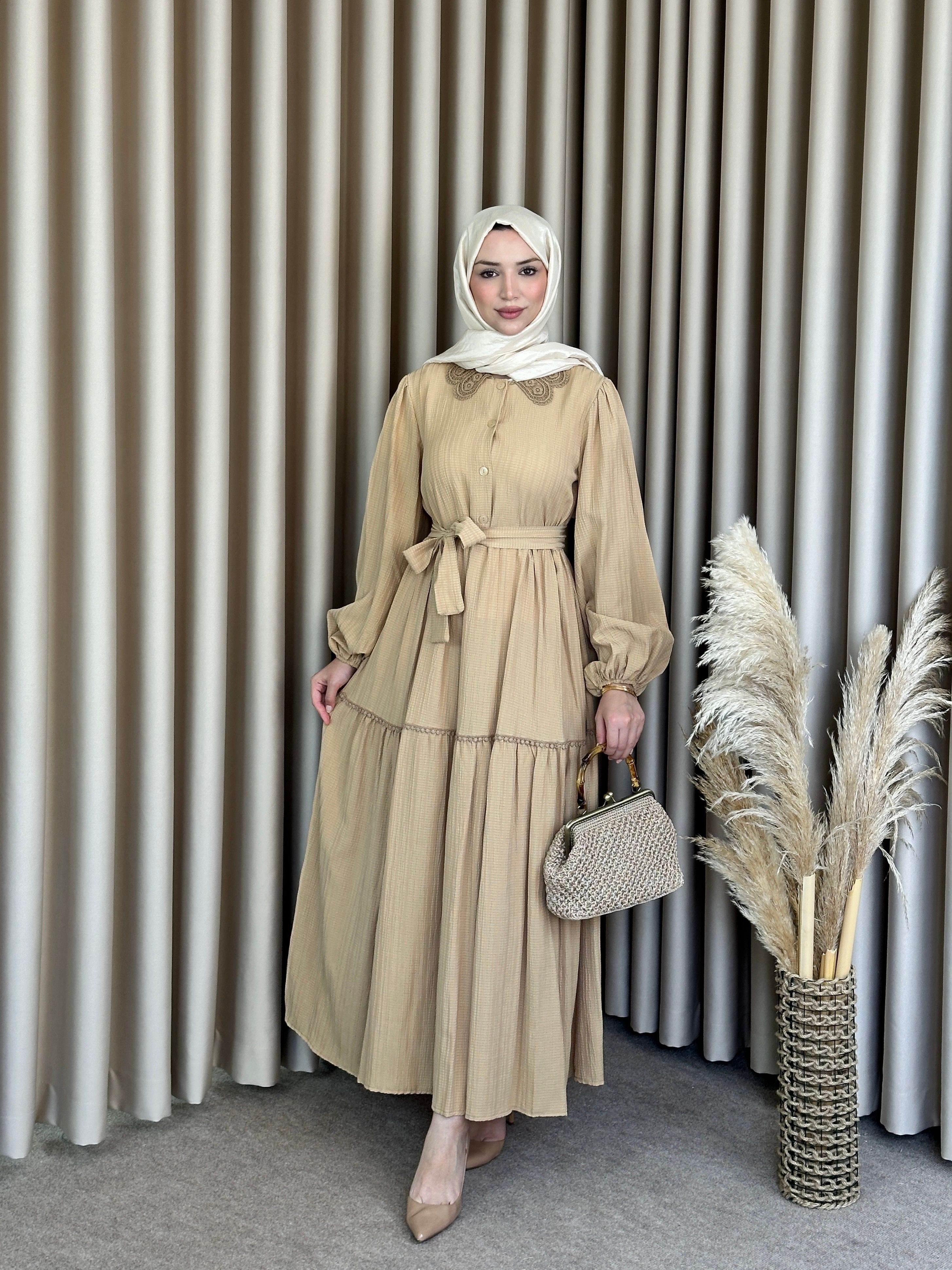 Flora Dantel Detaylı Elbise 
