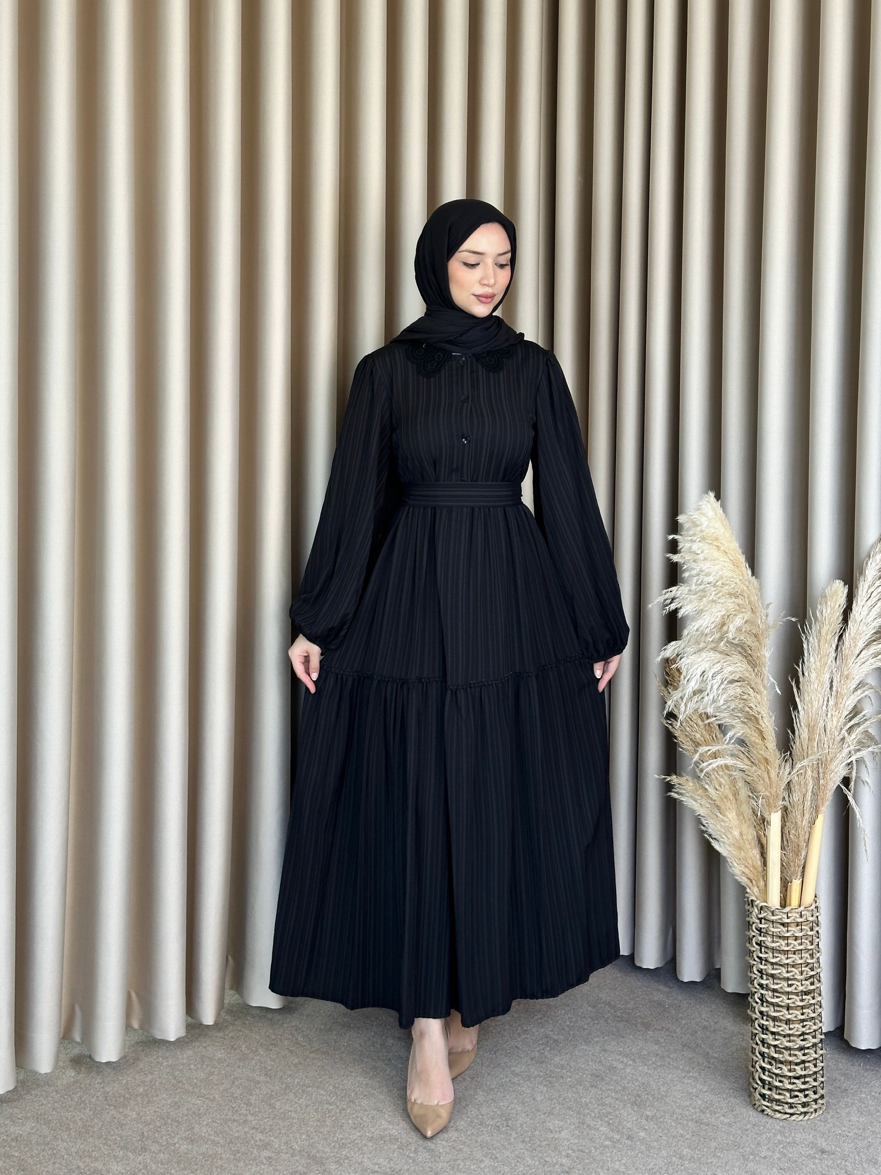 Flora Dantel Detaylı Elbise 