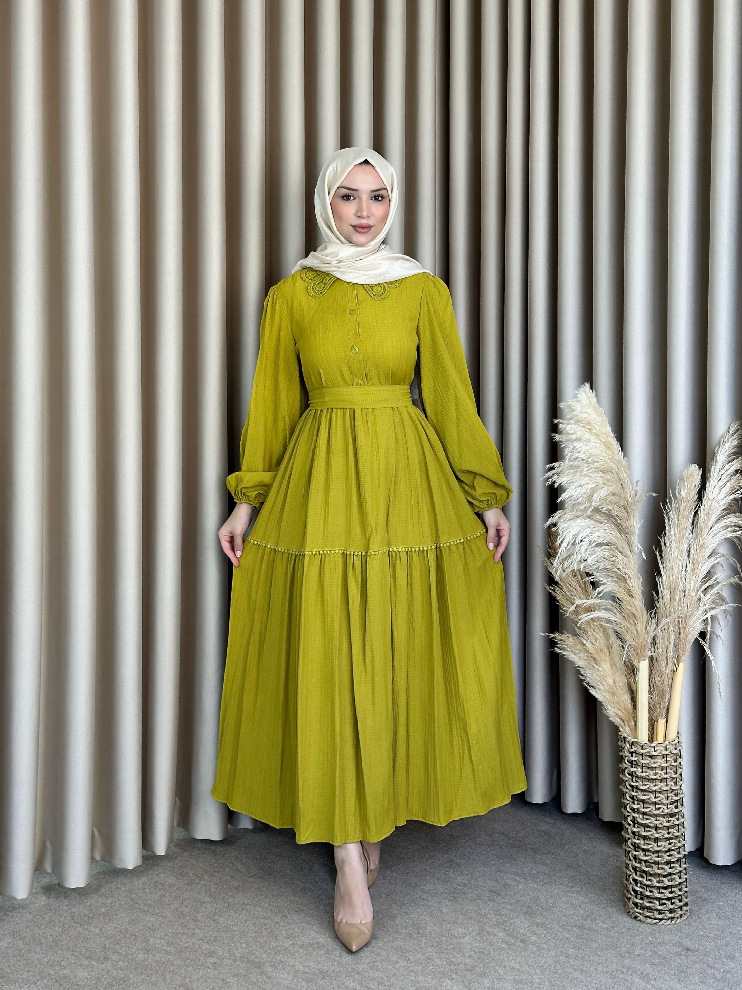 Flora Dantel Detaylı Elbise 