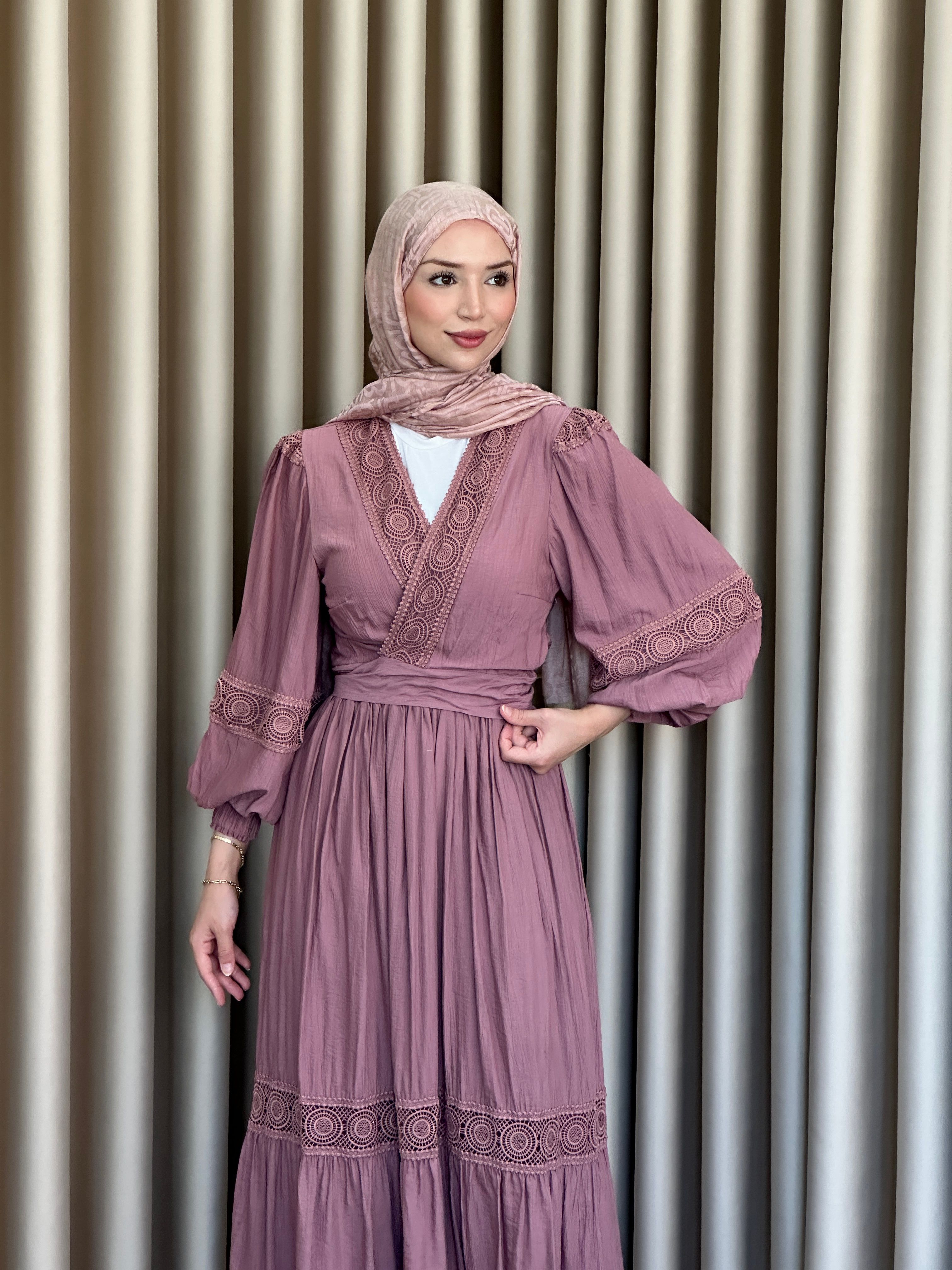 Dantel Detay Etekli Takım Toz Pembe T102
