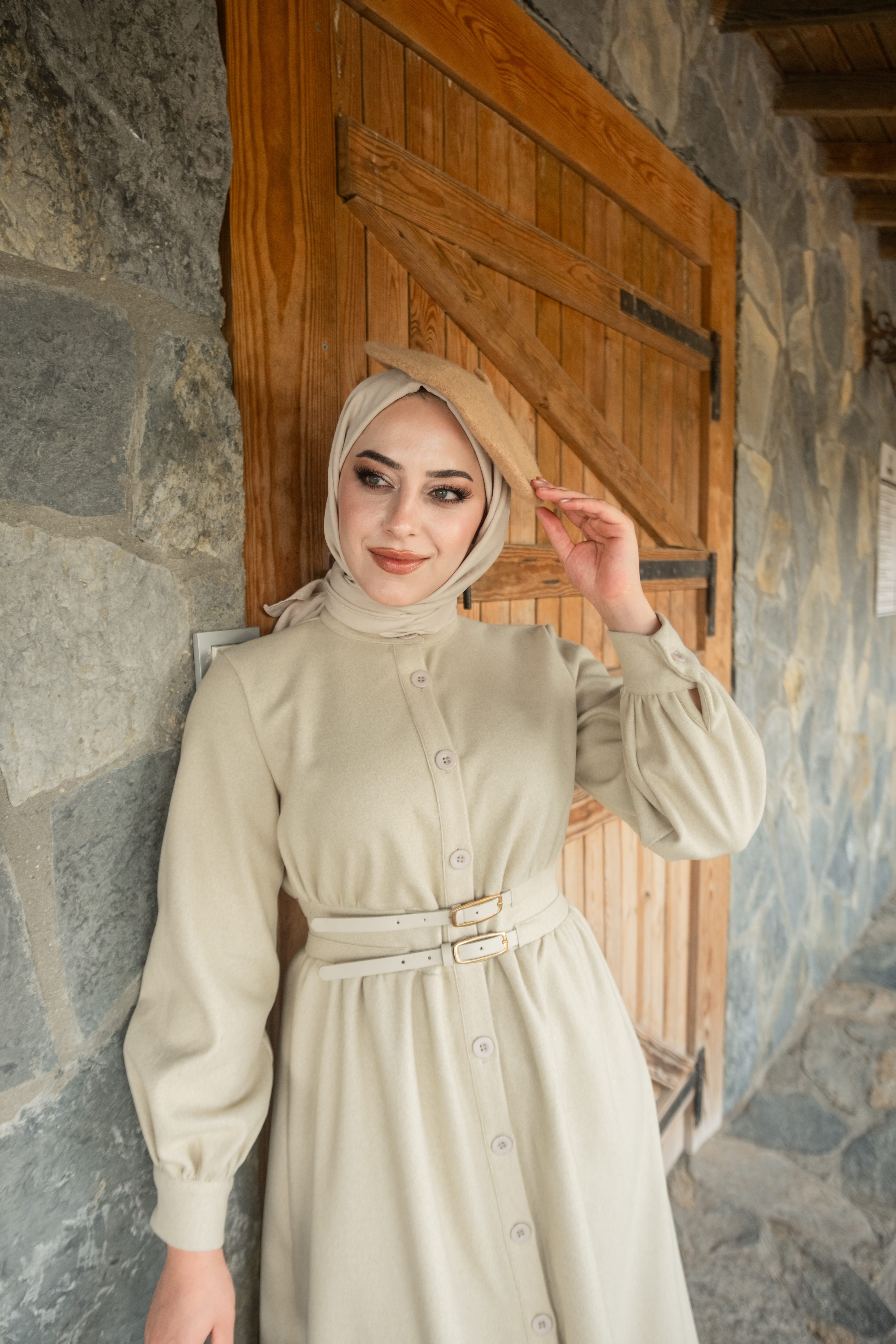 2 Kemerli Kaşe Elbise Beyaz K10