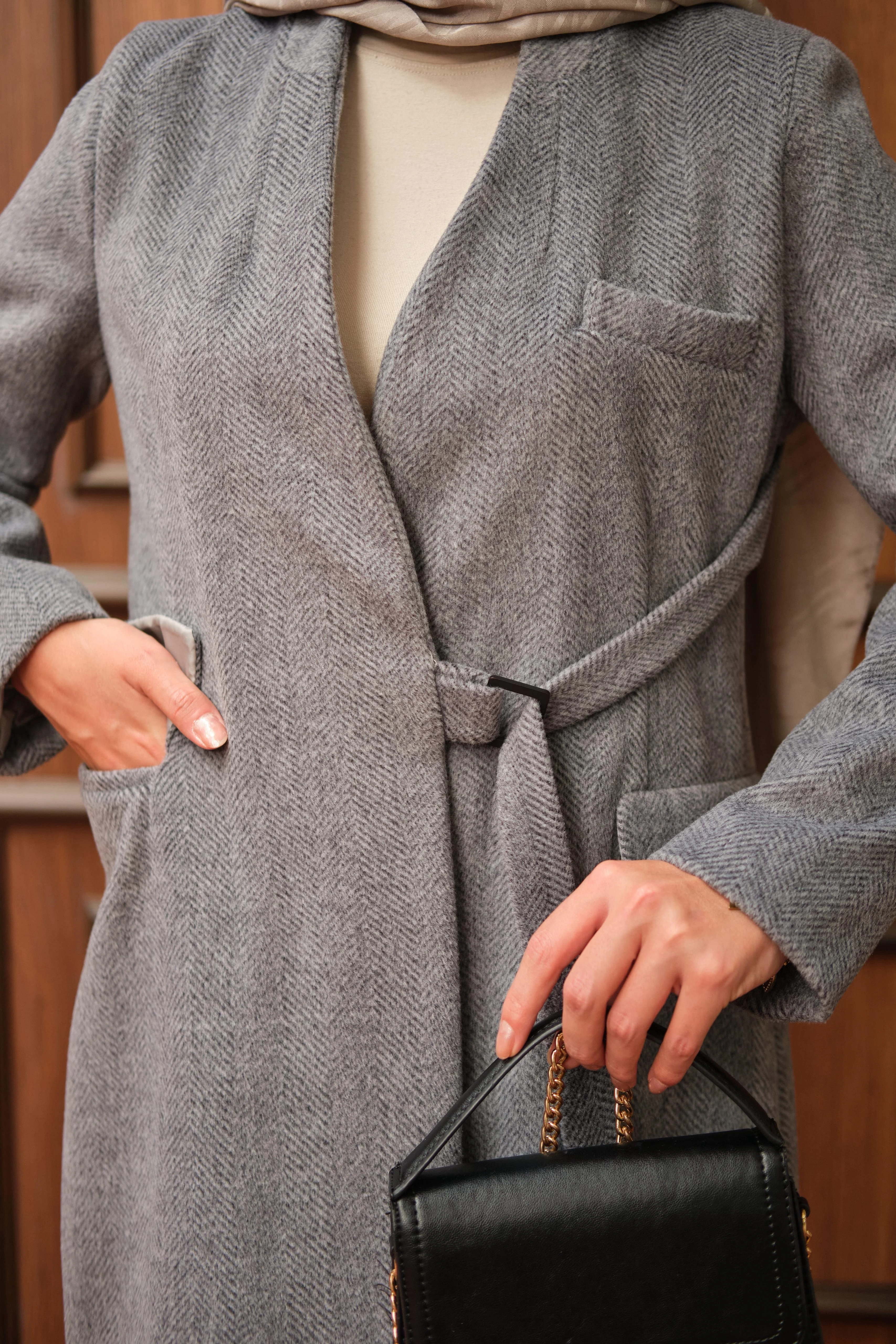 Alya Kuşaklı V Yaka Kaban-Antrasit Gri