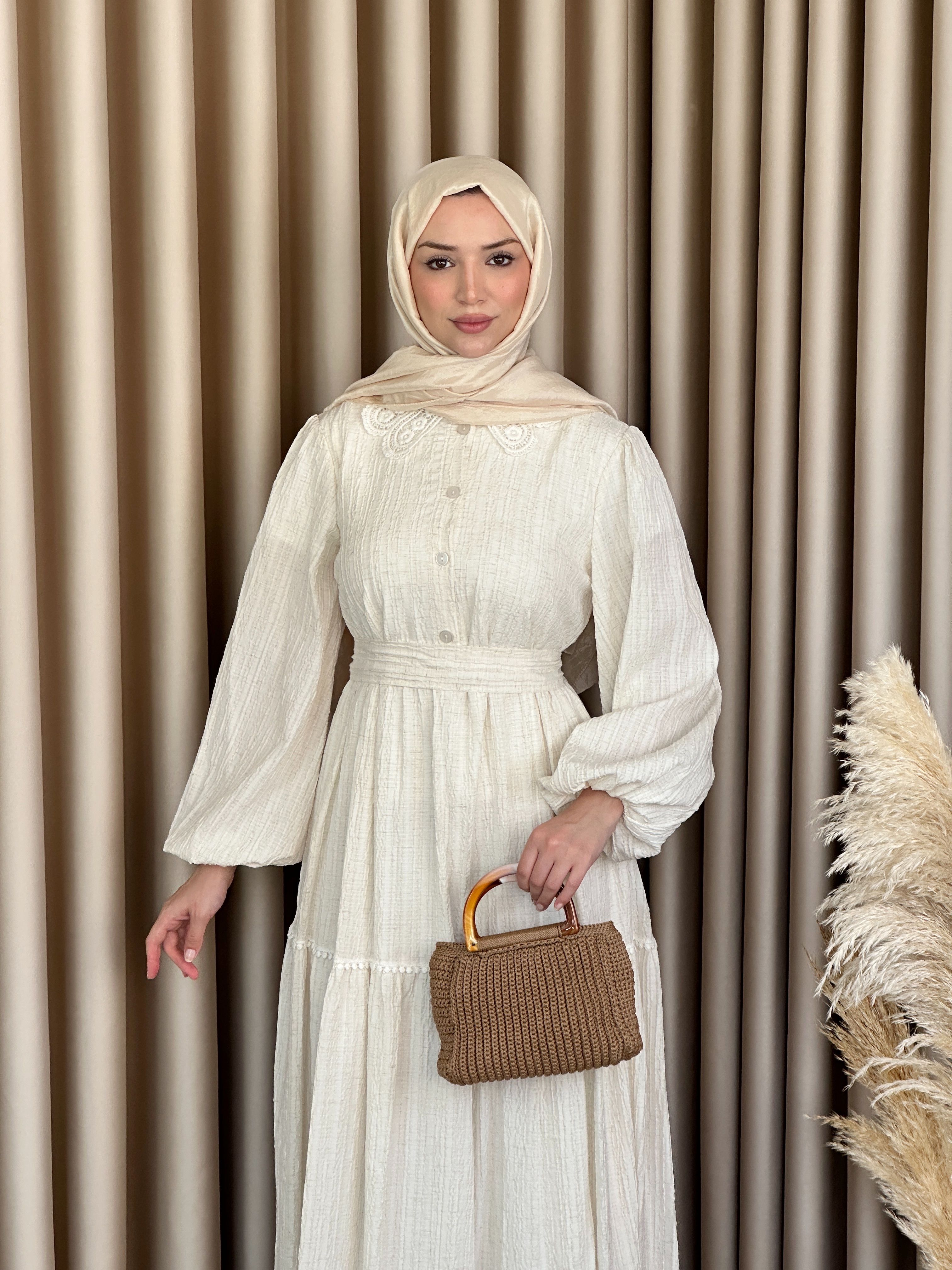 Flora Dantel Detaylı Elbise