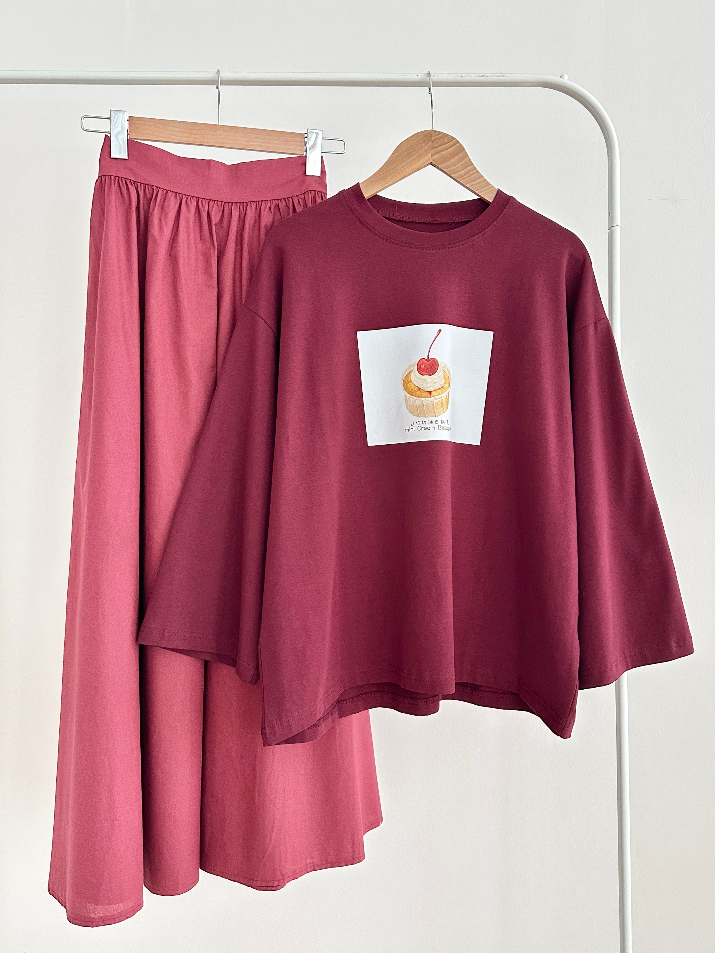 Baskılı Penye Body & Belden Büzgülü Robalı Kloş Etek - Üst Bordo 1 & Alt Bordo