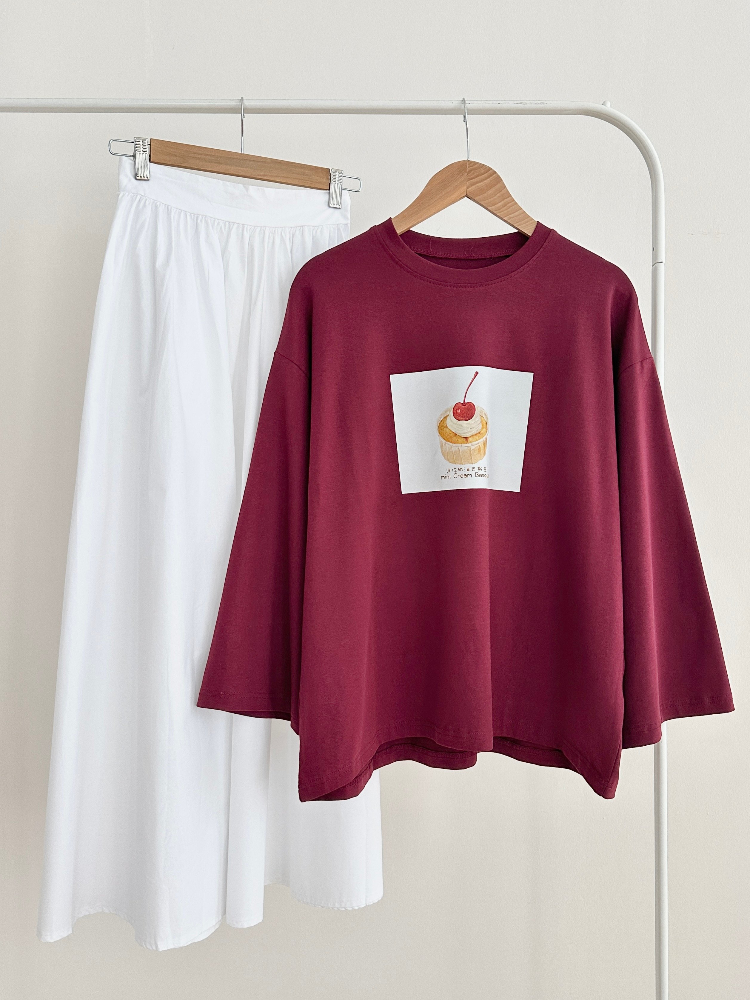 Baskılı Penye Body & Belden Büzgülü Robalı Kloş Etek - Üst Bordo 1 & Alt Beyaz