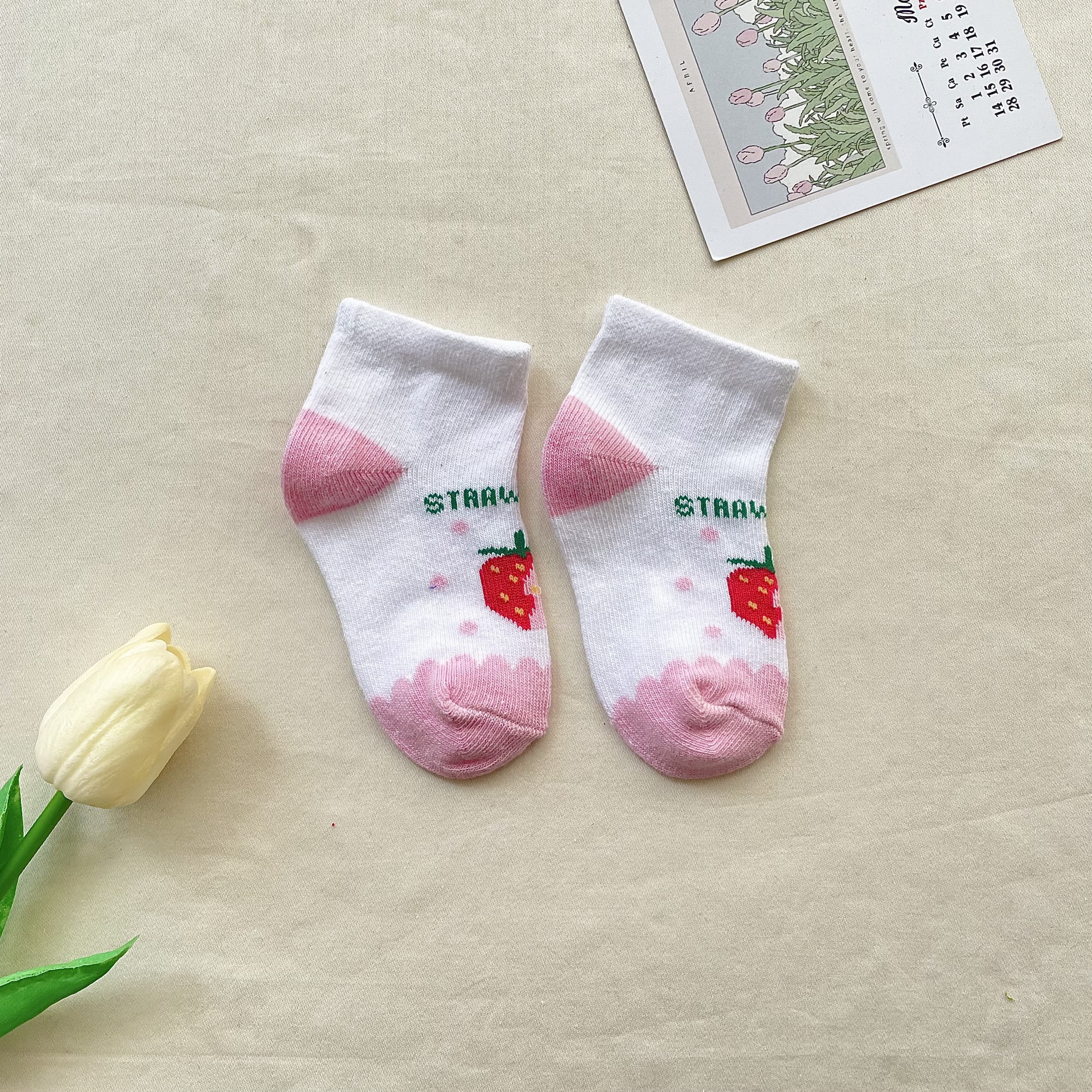 Bebek Çorap - Strawberry Yazılı