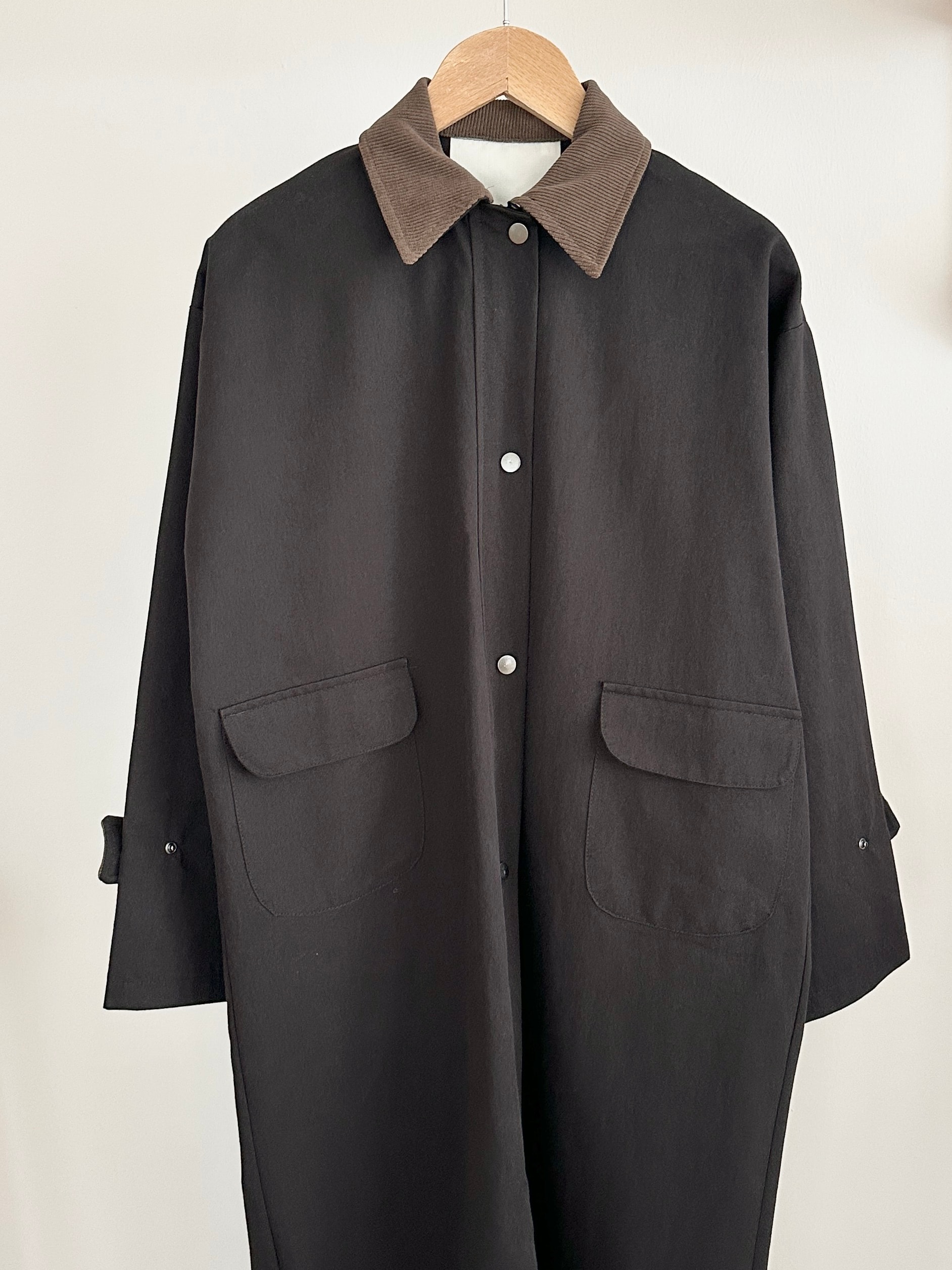 Kadife Detaylı Trençkot - Siyah