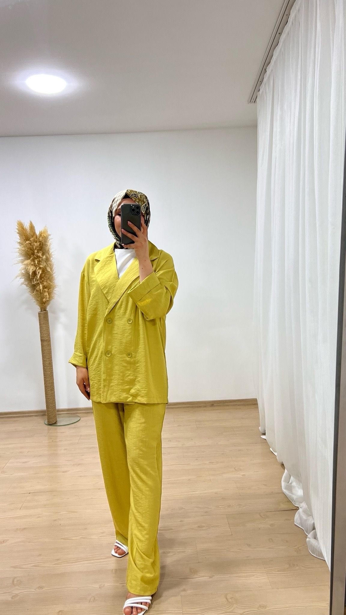 Lily Muadil Ceketli Takım