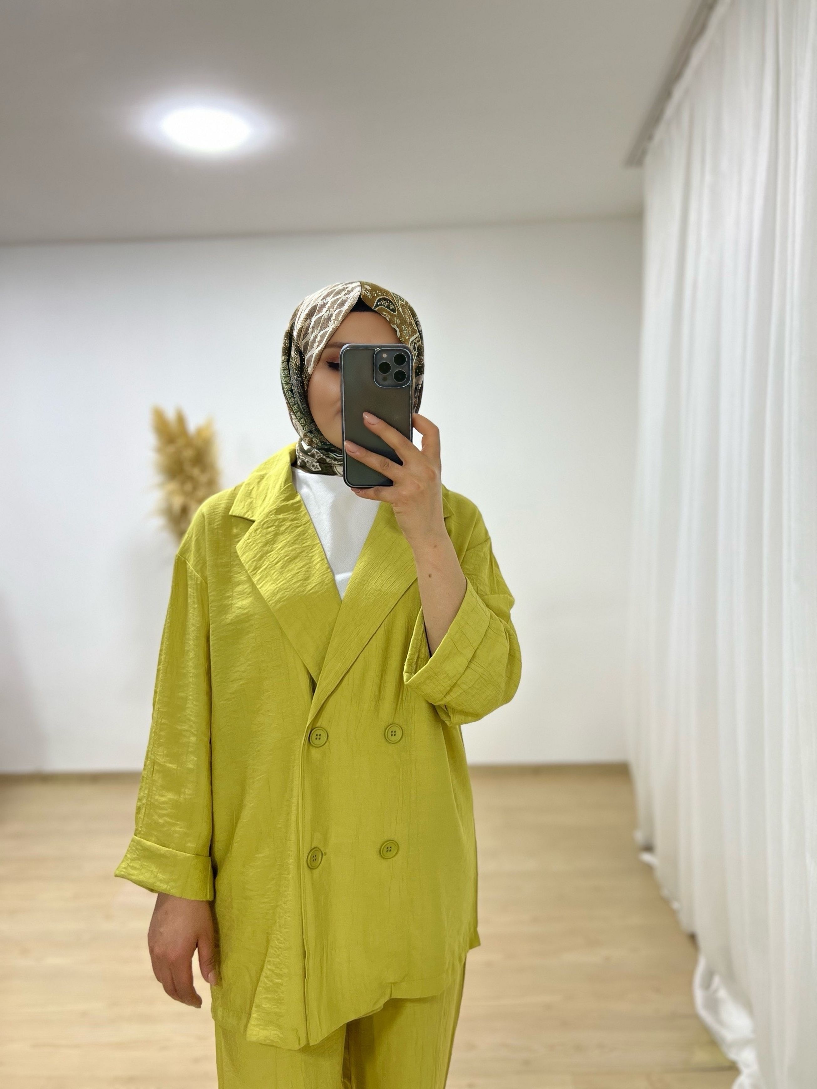 Lily Muadil Ceketli Takım