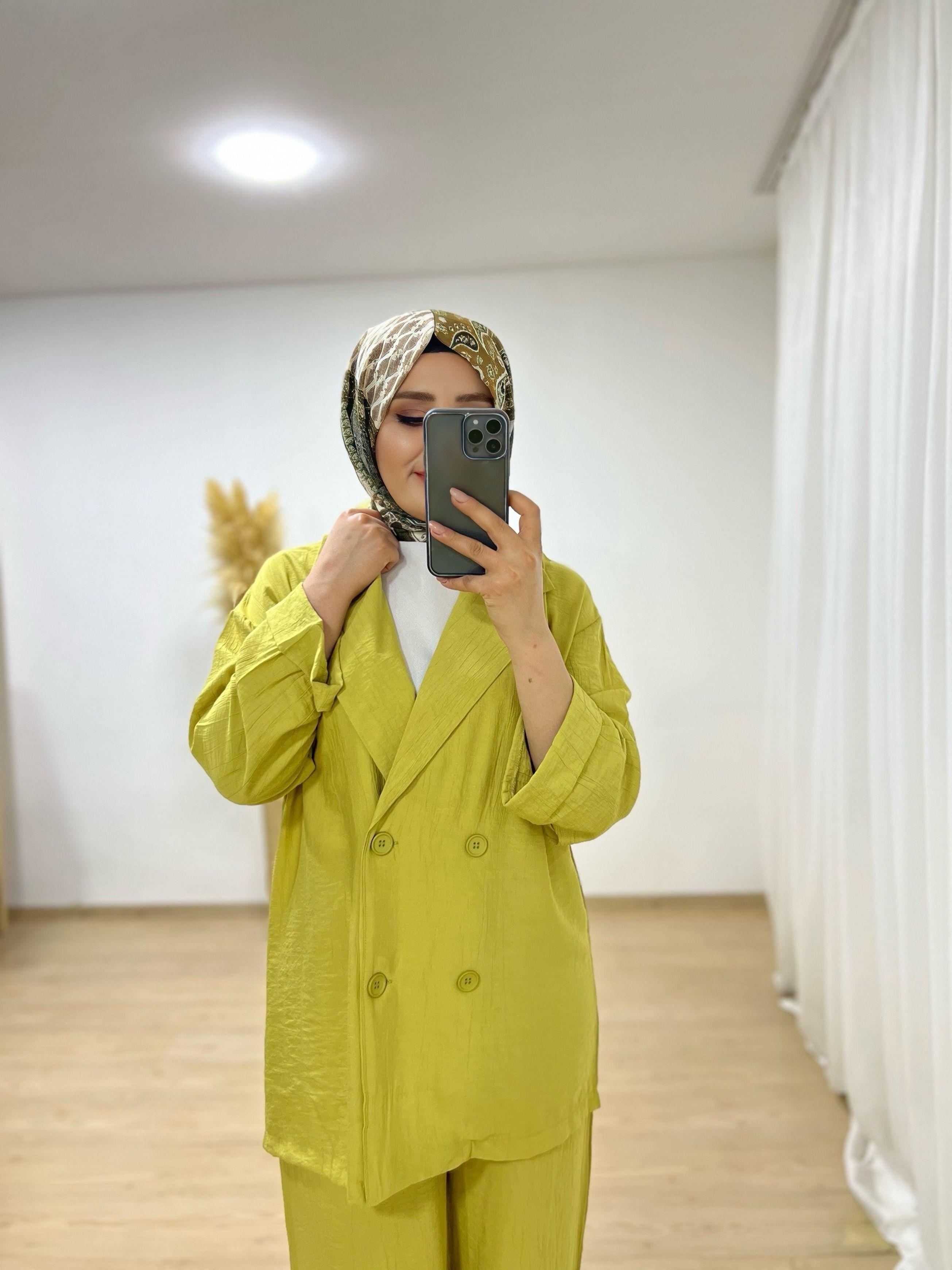 Lily Muadil Ceketli Takım